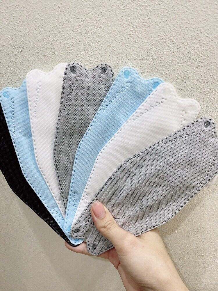 5 chiếc khẩu trang kf94 người lớn - quà tặng