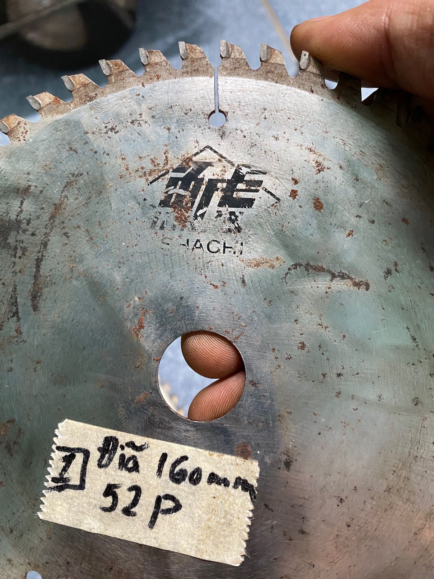 Đĩa cưa gỗ Nhật Bãi.