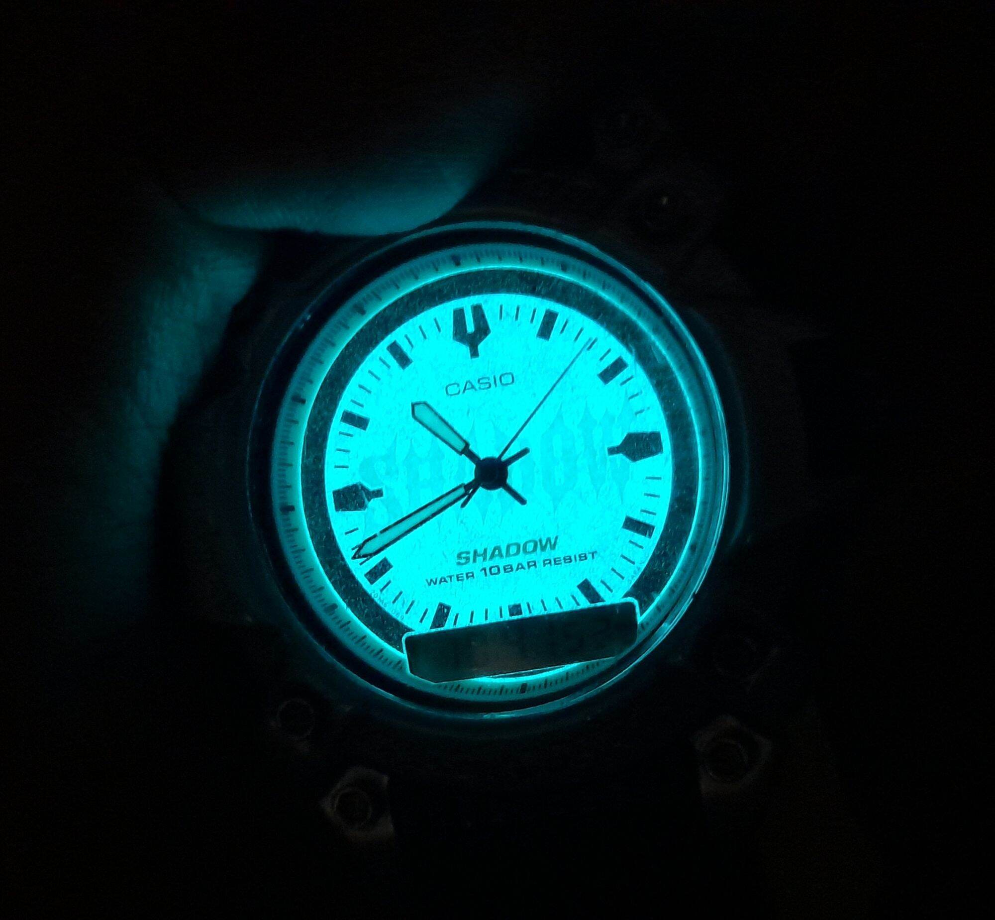 Casio Shadow SHW-102 2 máy hiếm có