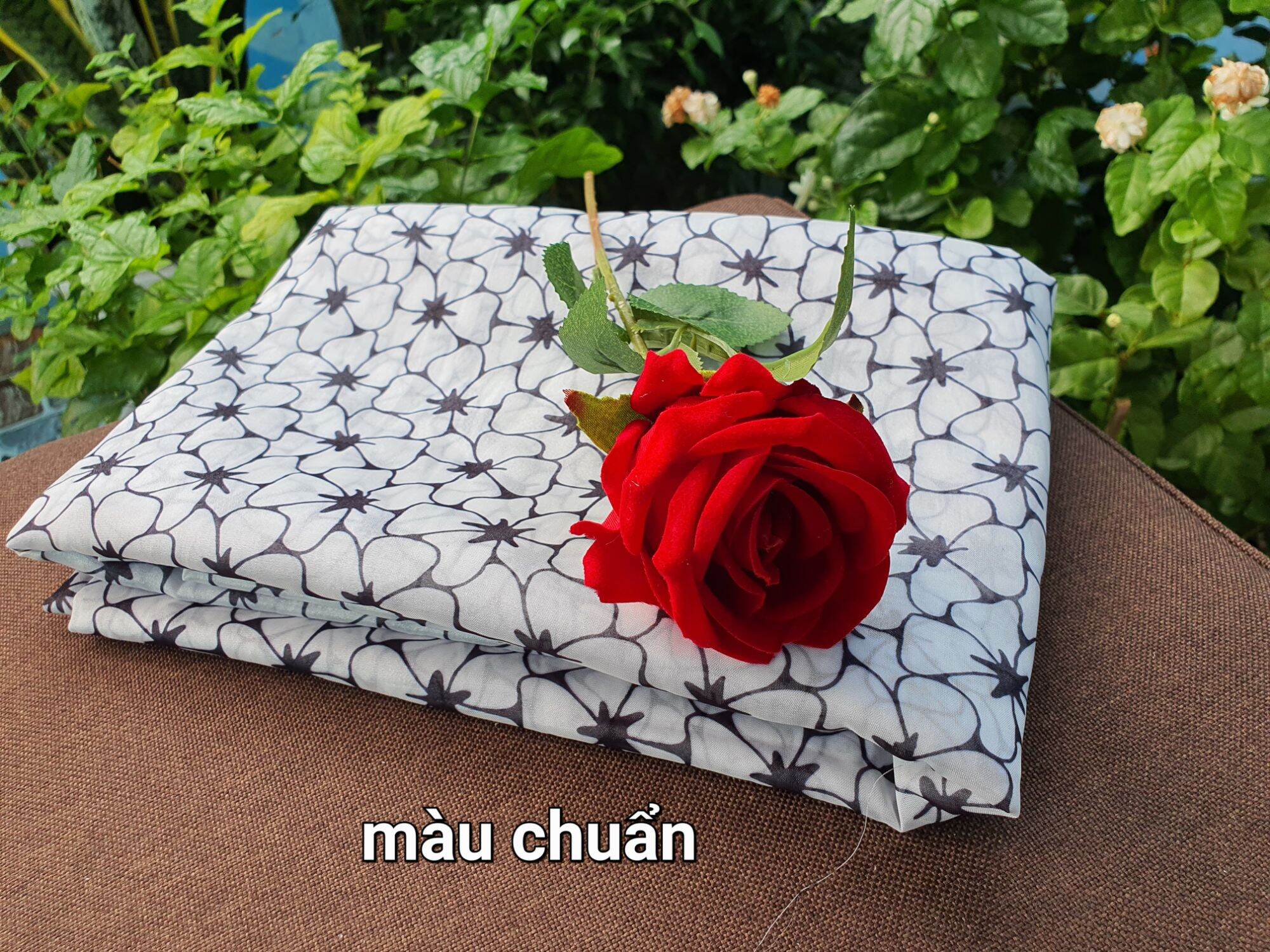 M203. vải voan tơ mềm mượt khổ 1m50cm dài 2m40cm