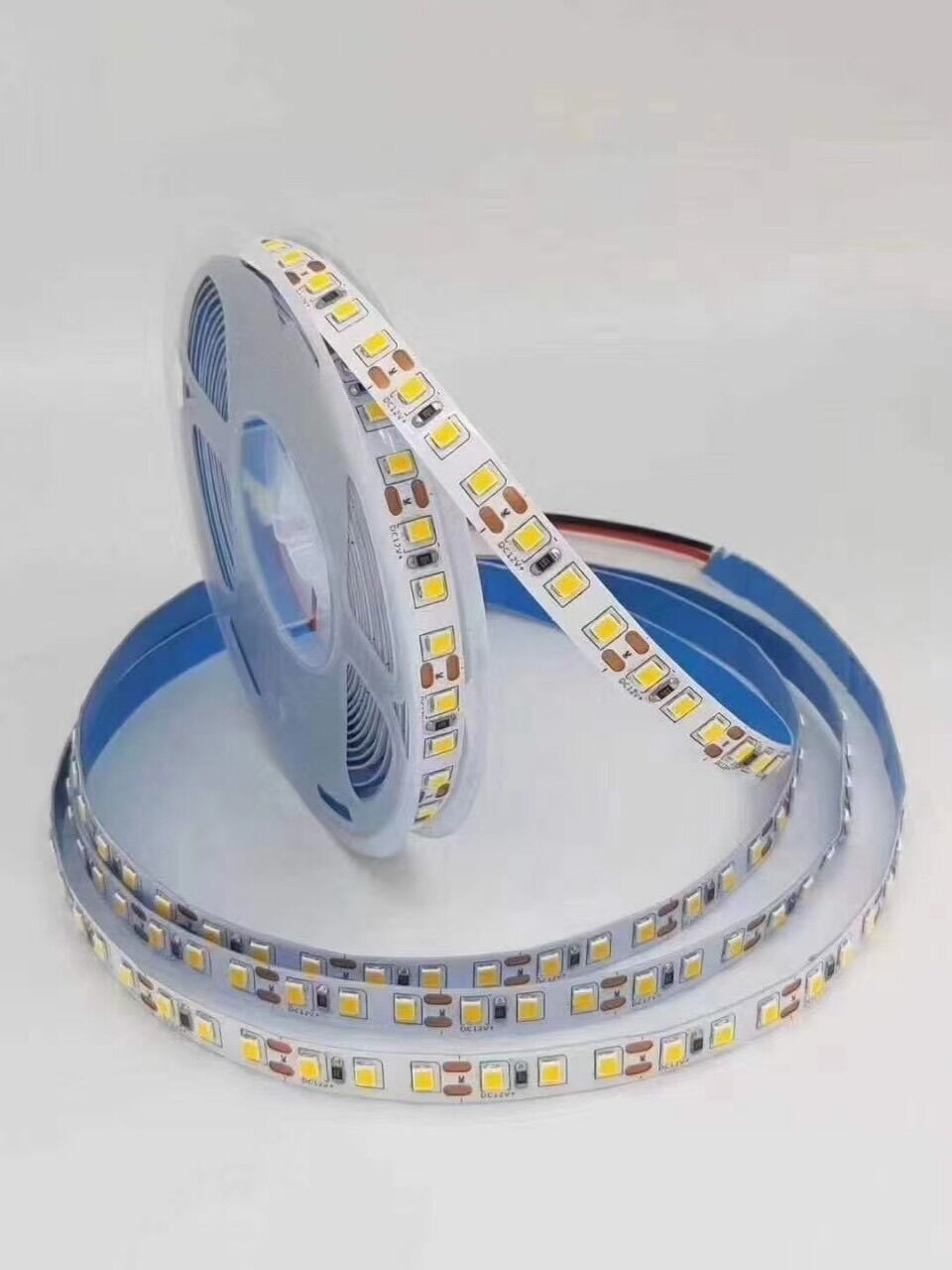 Led dây dán 2835 siêu sáng 120 led / 1m điện 12v- cuôn 5m đèn led dây dán 120 led /1m