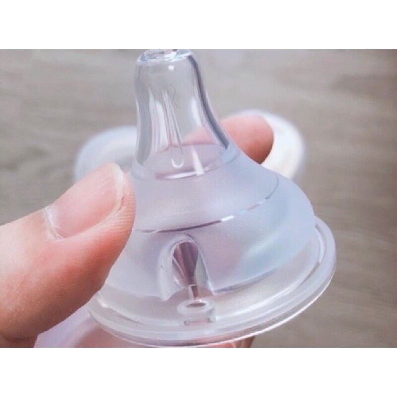 1 núm Moyuum khách được chọn size ( núm ko có hộp )