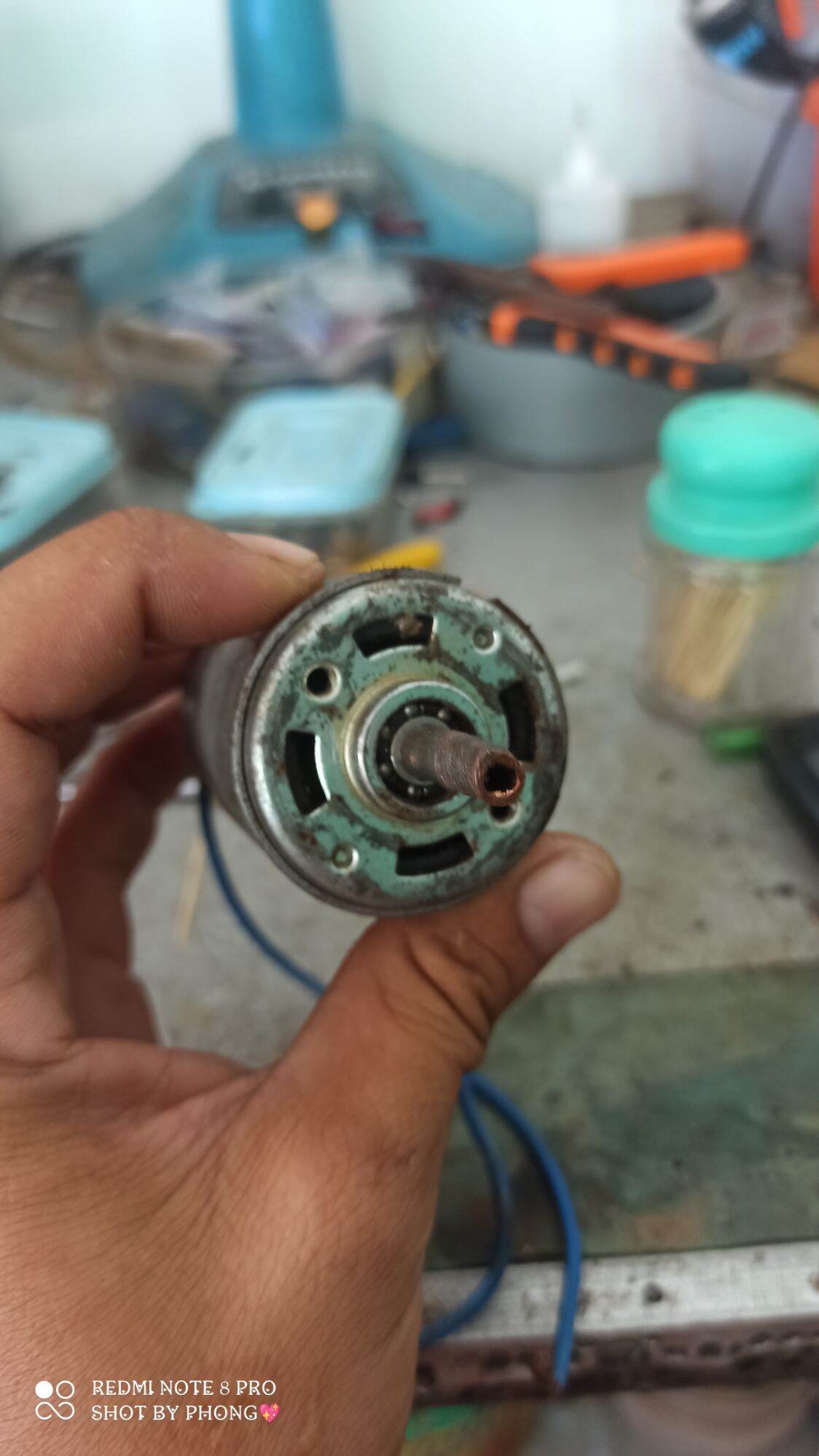 motor tháo máy, điện áp 12v.
