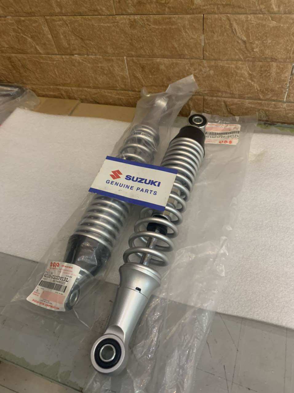 Phuộc sau xe viva fi Suzuki