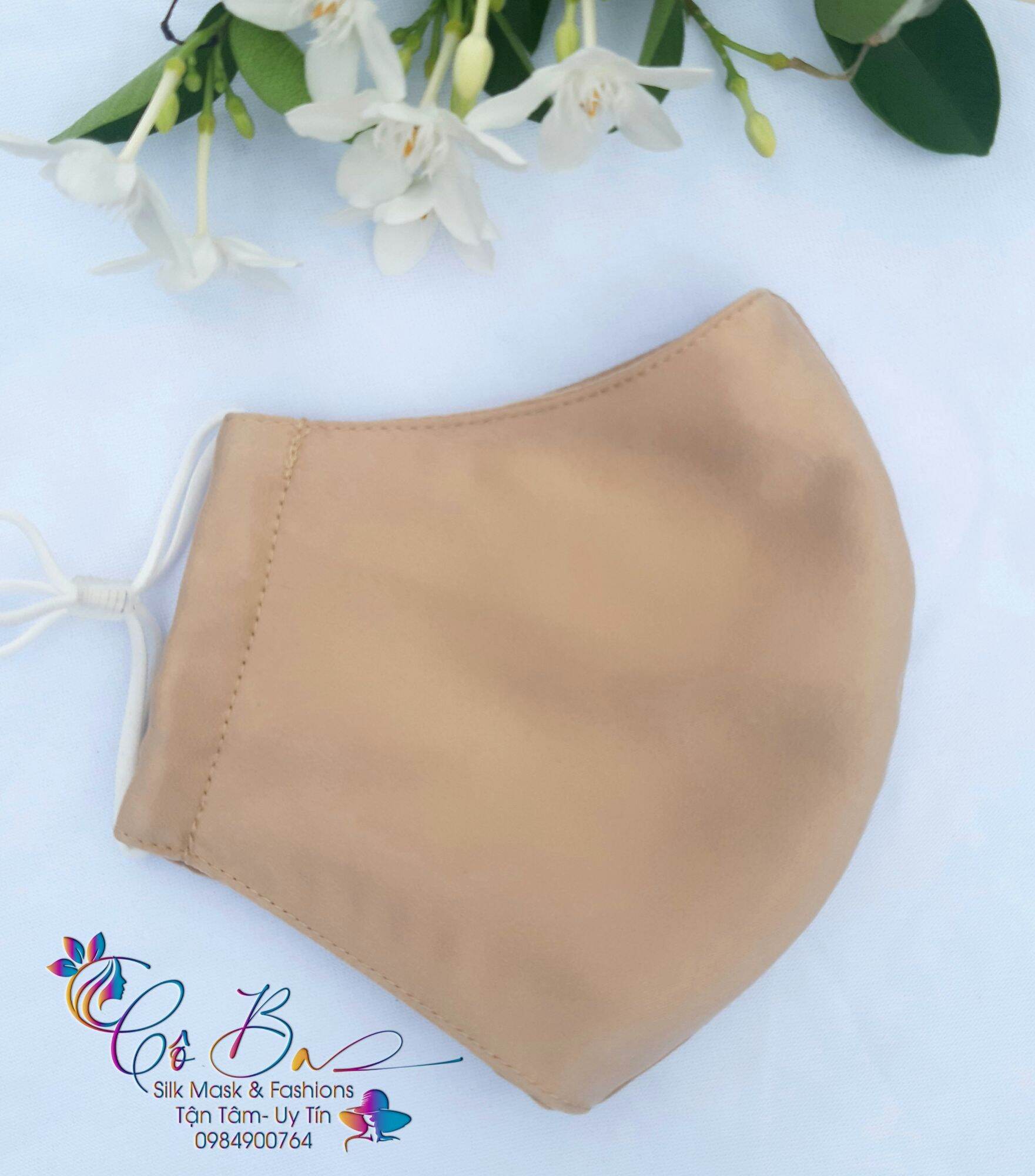 Khẩu trang vải lụa tằm ướt mỏng nhẹ, mềm mát