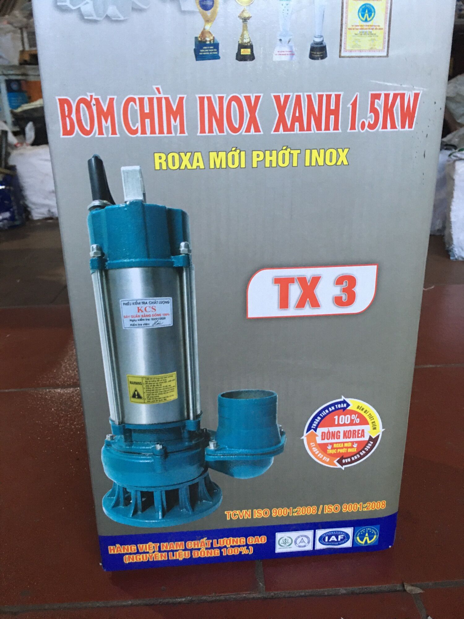 Máy bơm nước chìm 1,5 kw 220v  0961989538