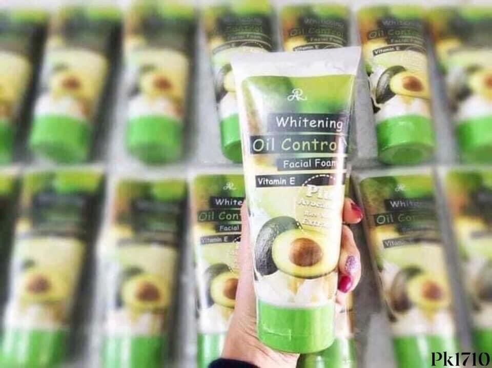 Sữa rửa mặt bơ thái