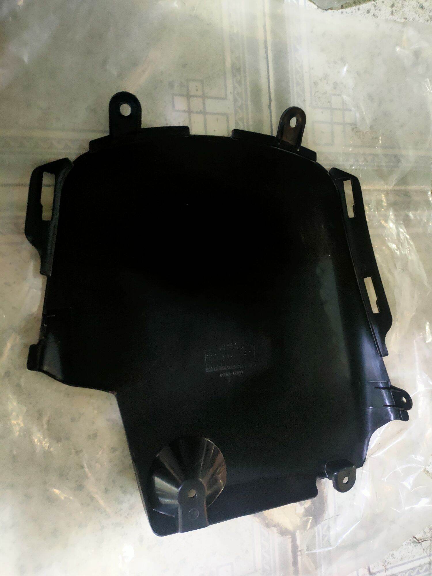 Chắn bùn gầm Suzuki Hayate đời đầu