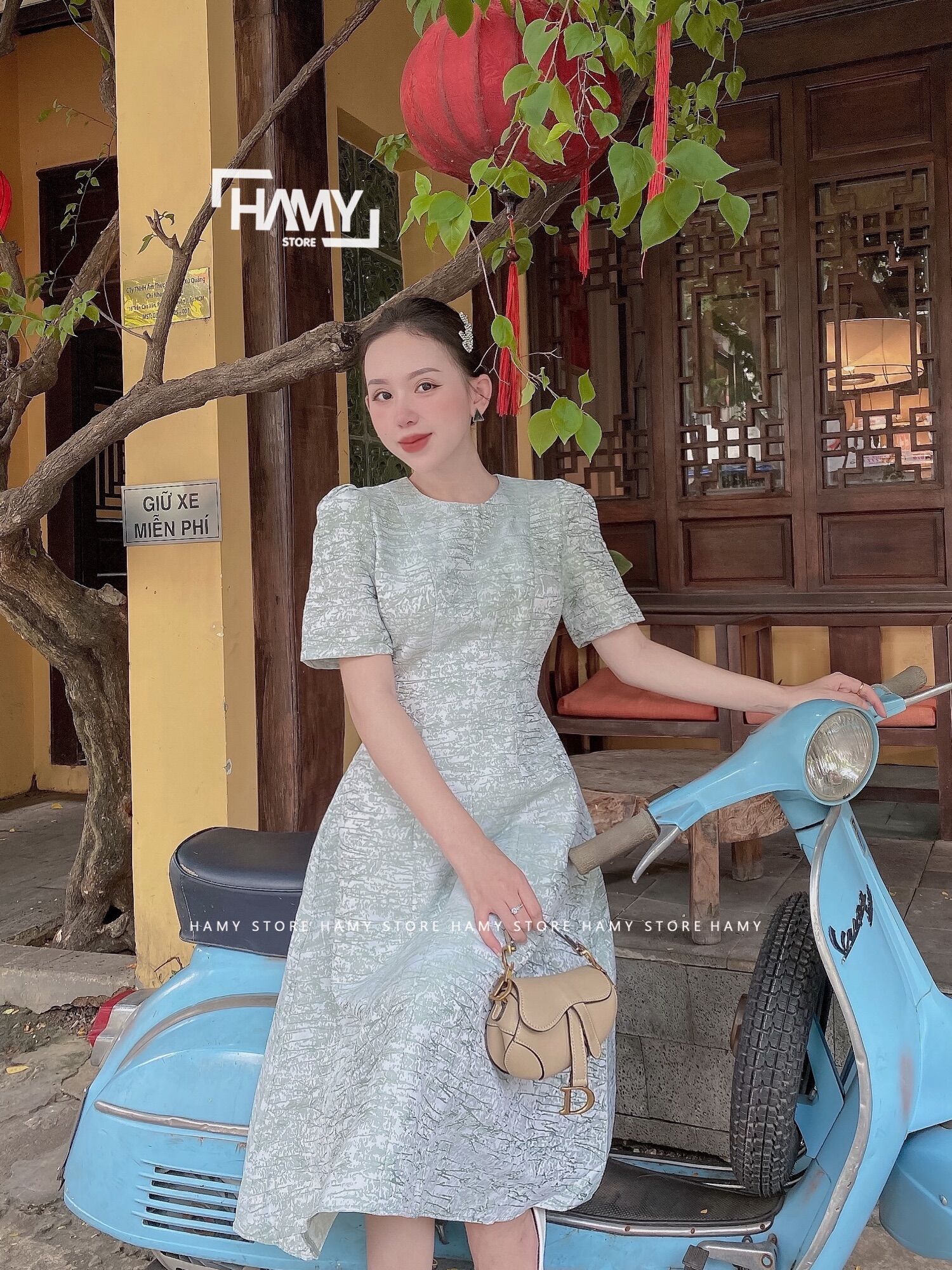 Đầm Tay Bồng Vải Gấm