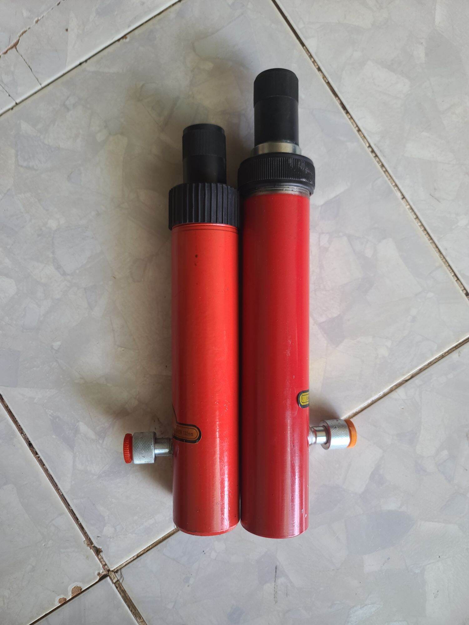 đội kích thủy lực 10 tấn sửa chữa ô tô