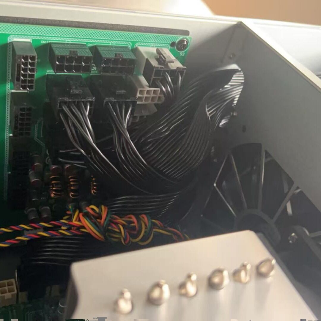 GPU Power Supply Cable for 4090 and 300I 16P Giá 305,000 Đồng*Miễn phí vận chuyển