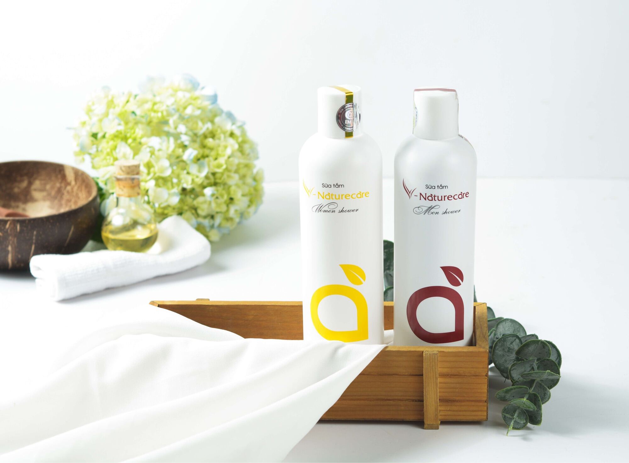 [Hcm]Chăm Sóc Cơ Thể – Combo Sữa Tắm Nam & Nữ – Vnaturecare – Giúp Làm Sạch Khử Mùi Hôi Loại Bỏ Bụi Bẩn Cho Da Mềm Mịn Giúp Cải Thiện Làn Sa Trắng Sáng Tự Nhiên.