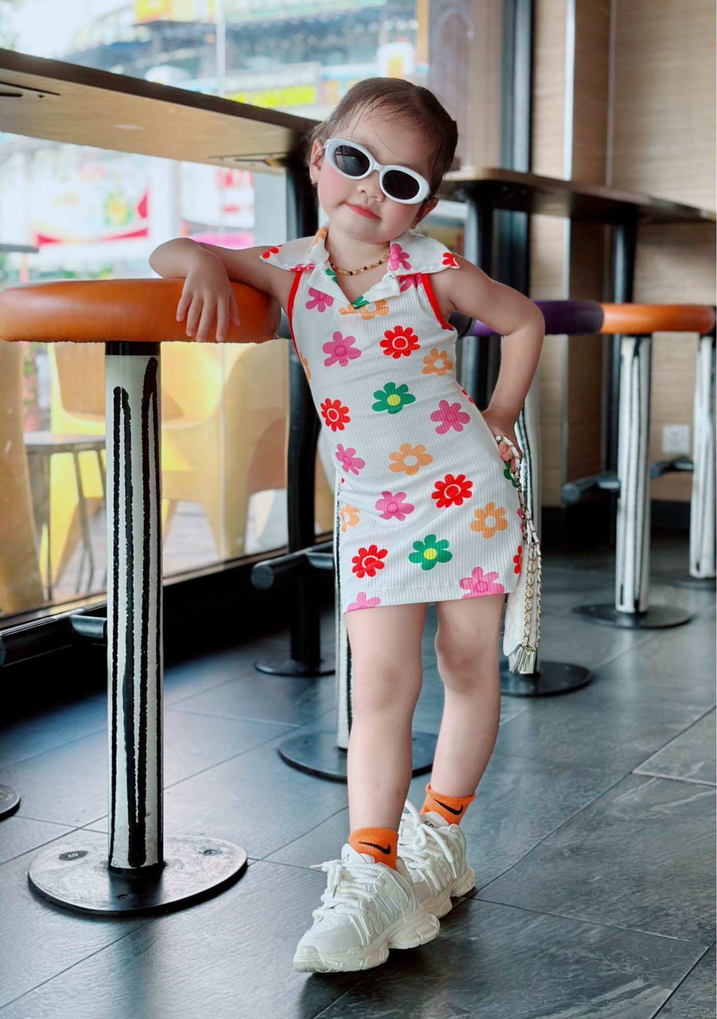 Đầm Body 2 Màu Xinh Bé Gái