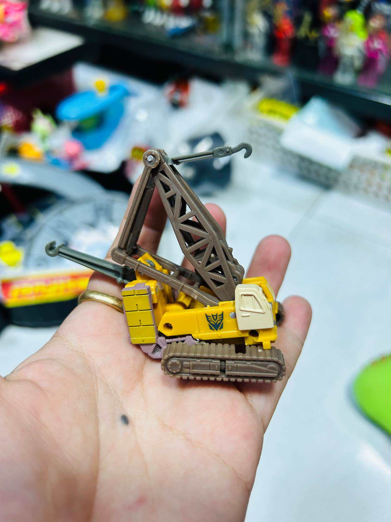 Đồ chơi mô hình Robo Transformers Studio Series 47 Deluxe Class Hasbro