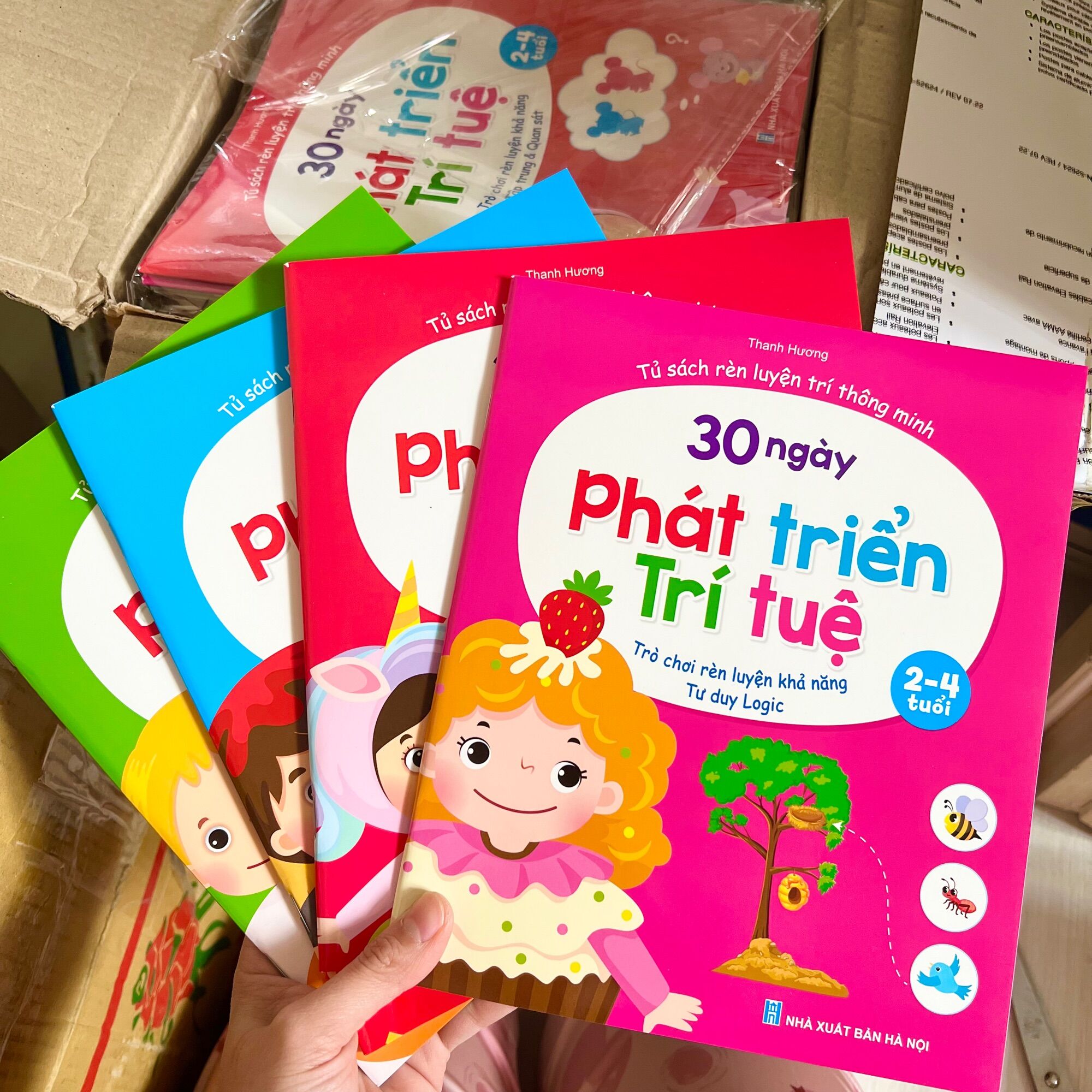 30 ngày phát triển trí tuệ cùng con