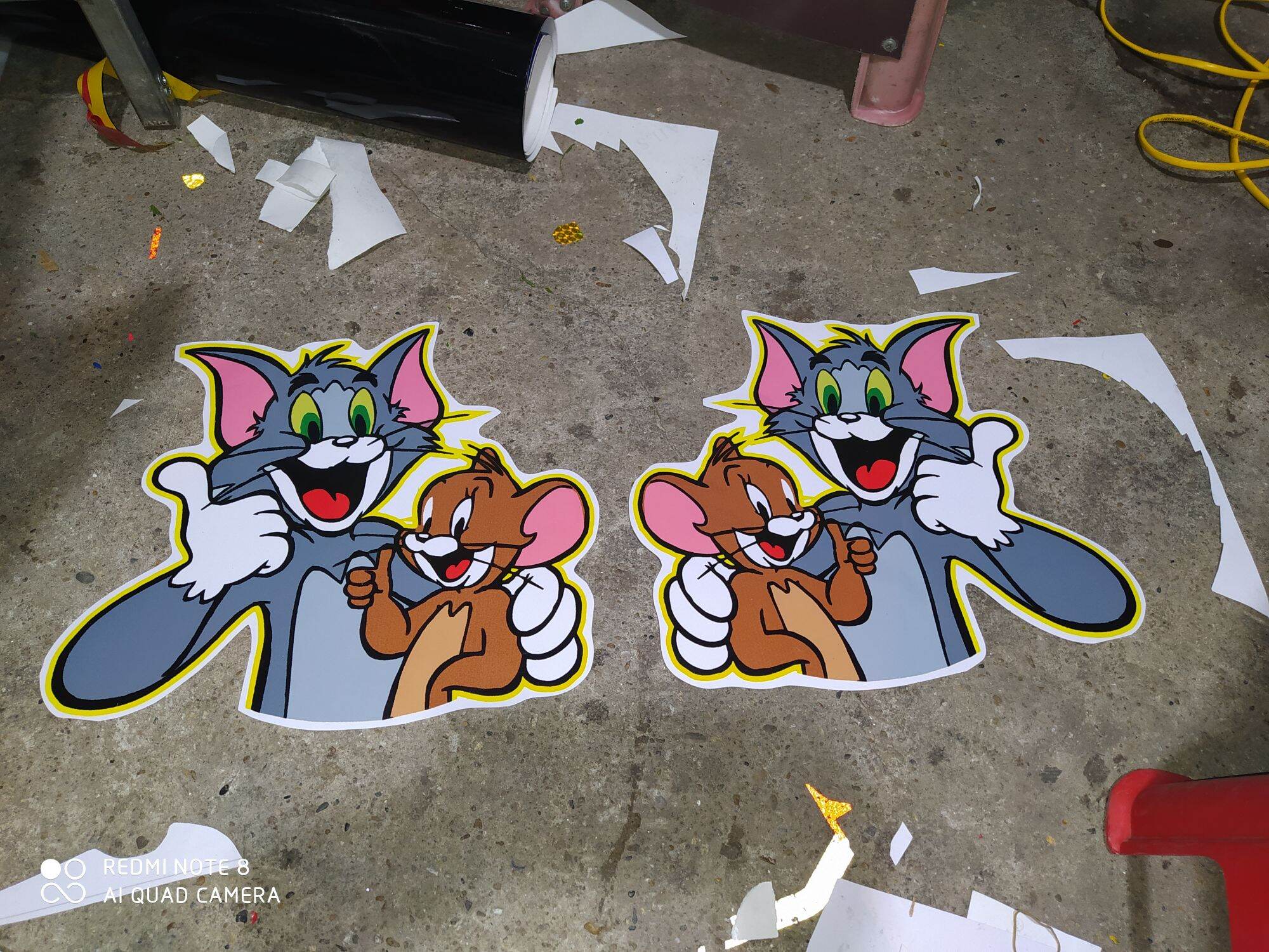 Cặp tem decal tom và jerry numberone dán trang trí xe ô tô