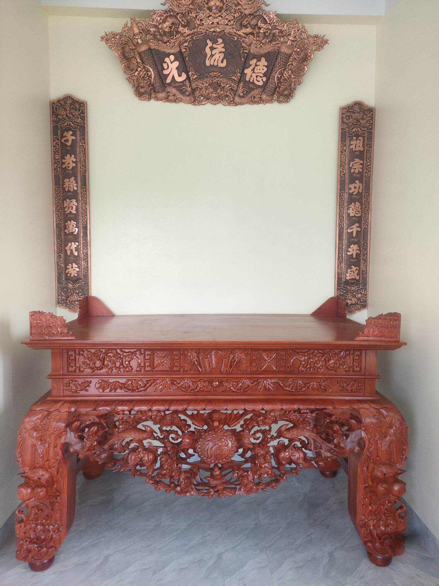 HOÀNH PHI CÂU ĐỐI( Đồng Đỏ Hàng Chất)