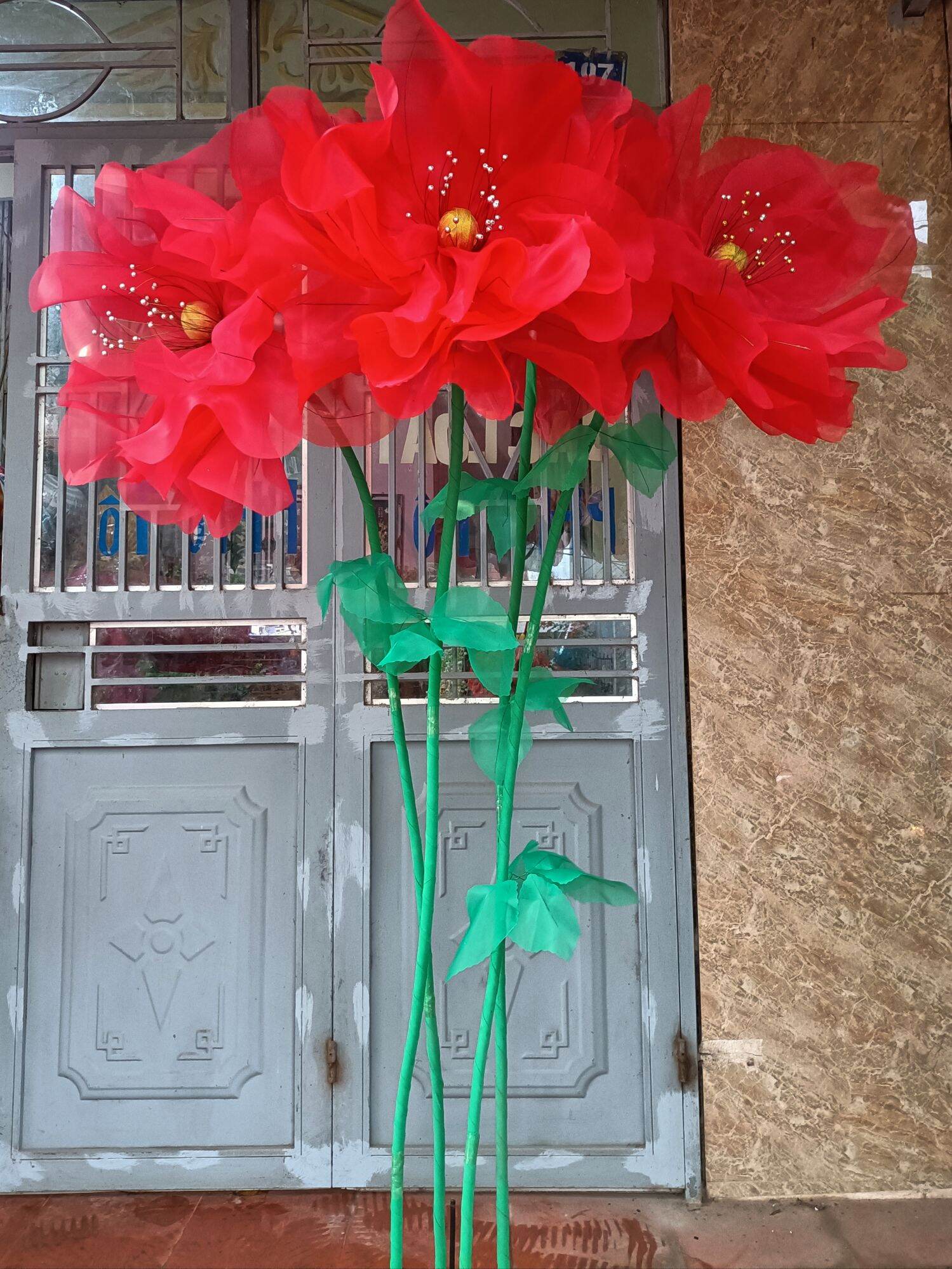 1 cây hoa lụa khổng lồ cao 170cm hoa d80cm