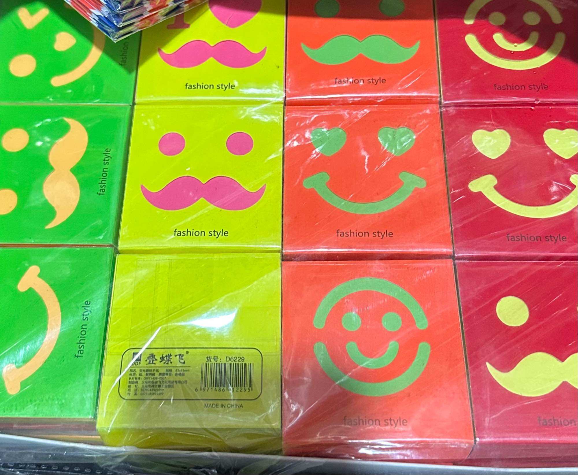 [HCM]Giấy xếp hạc khổ 63x63mm 300tờ mẫu mới giấy thơm