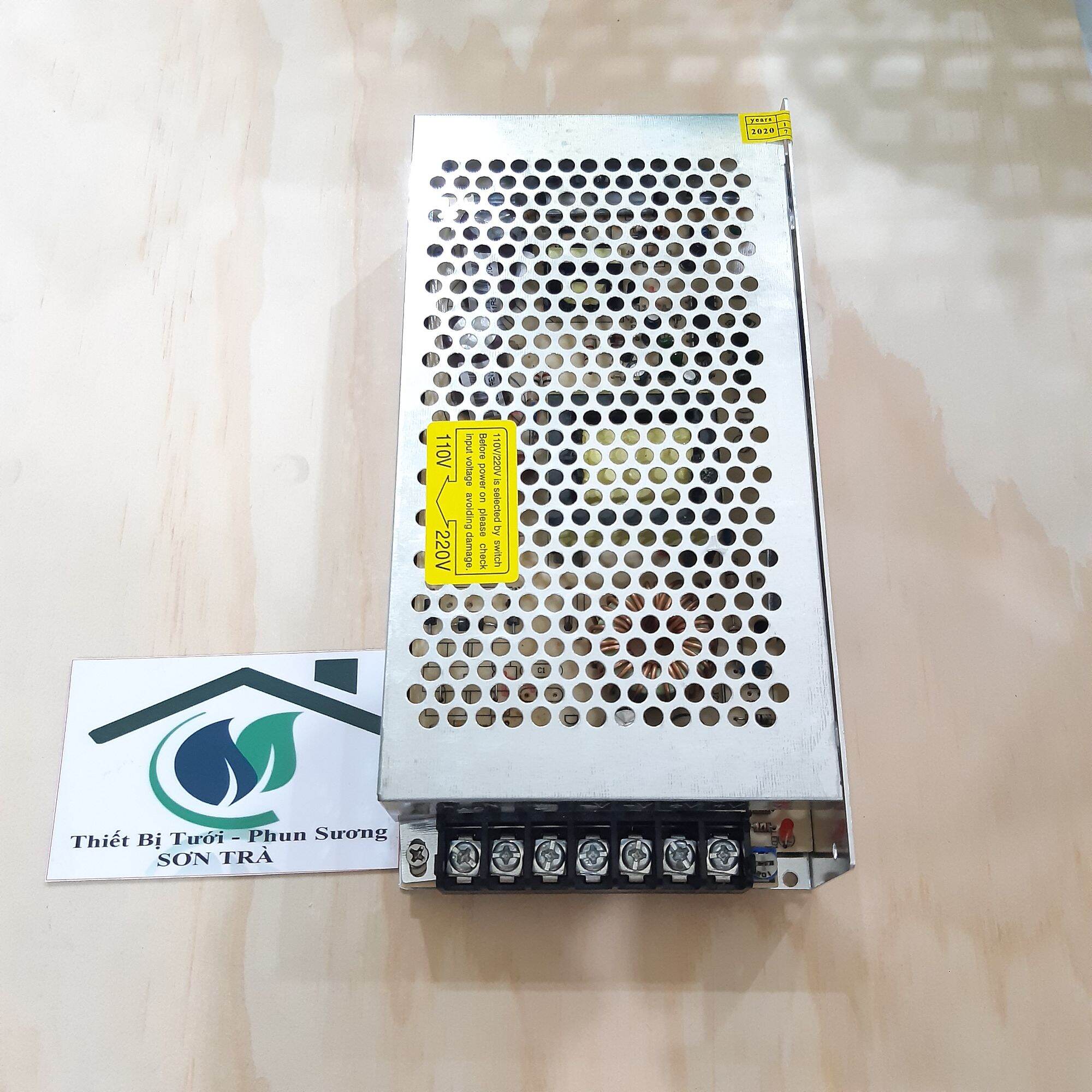 Nguồn tổ ong 12V 10A dùng cho bơm đôi mini, đèn led...