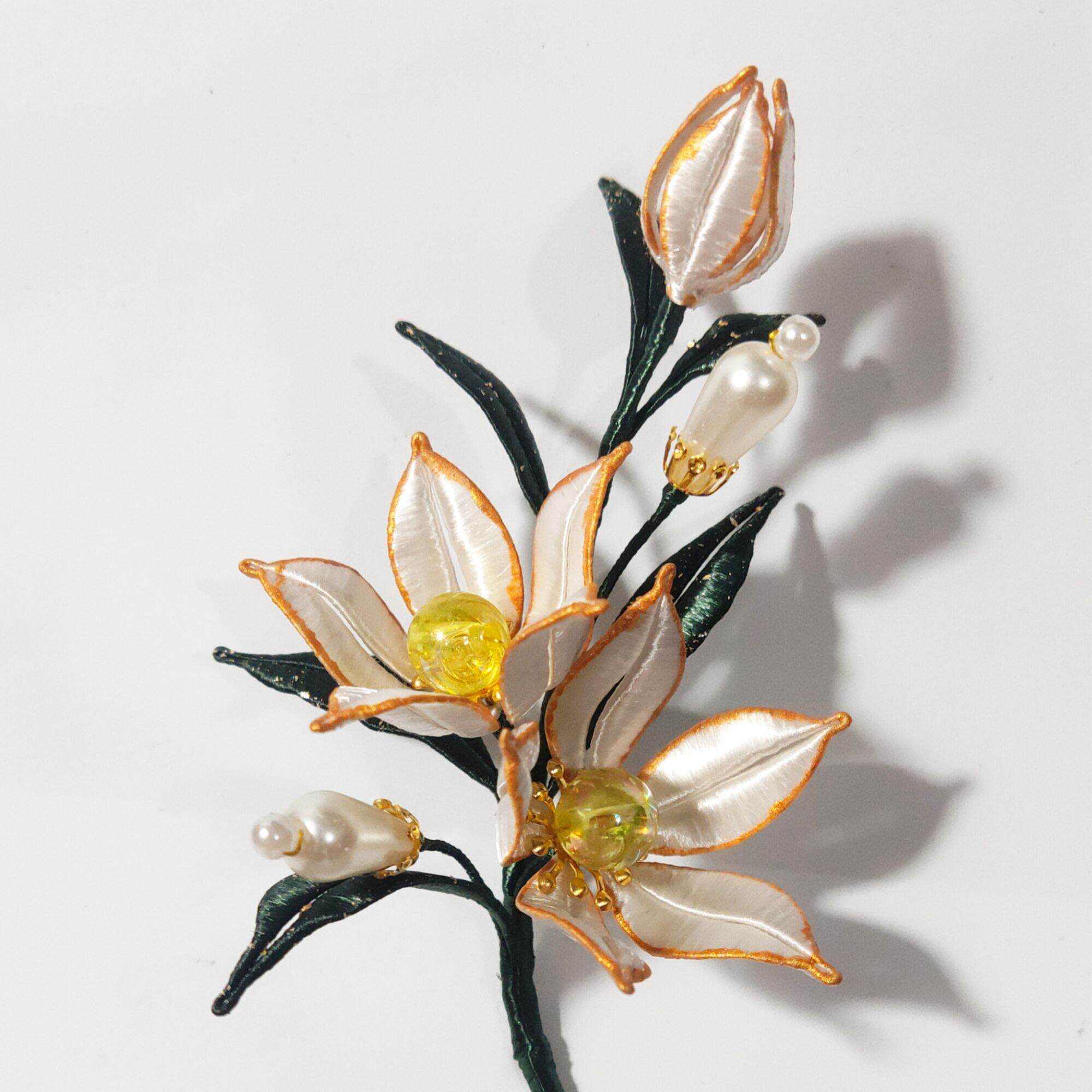 Triền hoa - Hoa trắng 5 cánh - Cài tóc cổ trang, cài tóc cô dâu, hoa cài hầu đồng - Handmade by PudyPudy