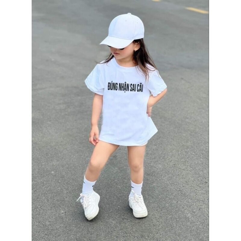 Áo phông mùa hè đúng nhận sai cãi