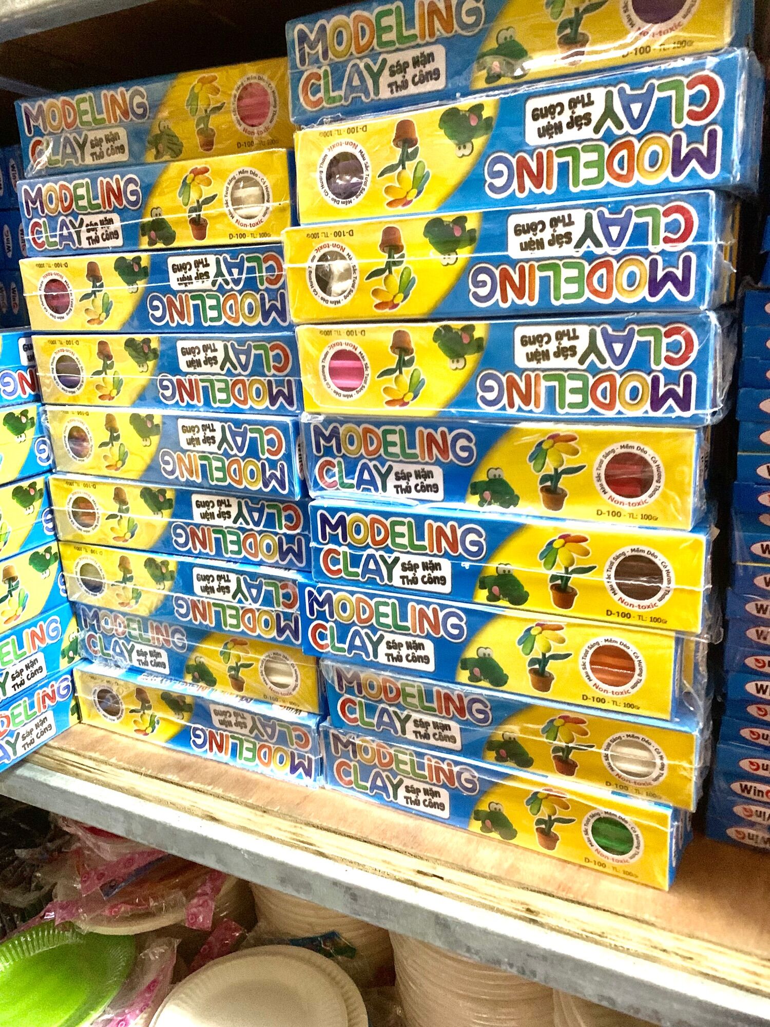 Đất nặn thái ( giá 1 kg gồm 10 màu)
