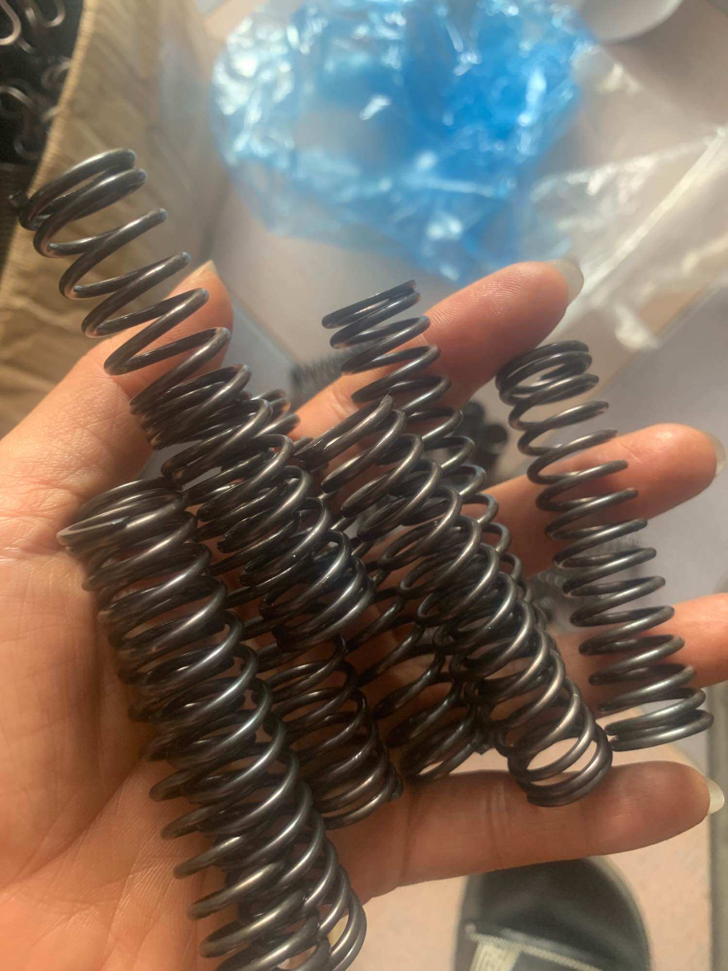 Lò xo nén phi 16 (sợi 2mm dài 70mm,100mm;145mm;150mm)✅✅✅
