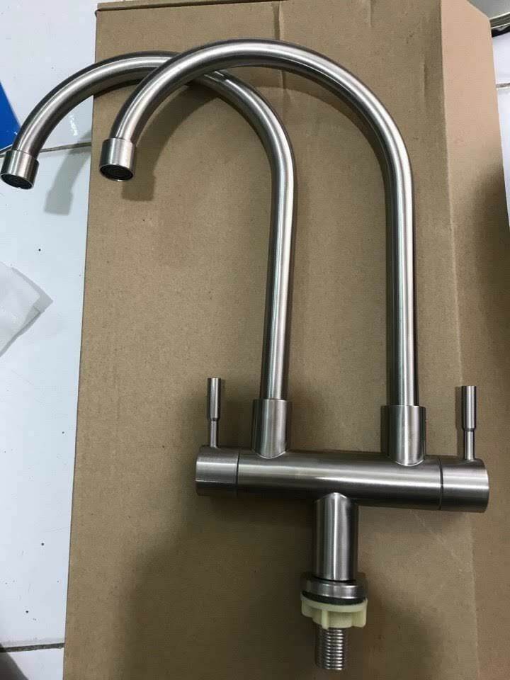 Vòi rửa chén lạnh giá gốc 950000đ