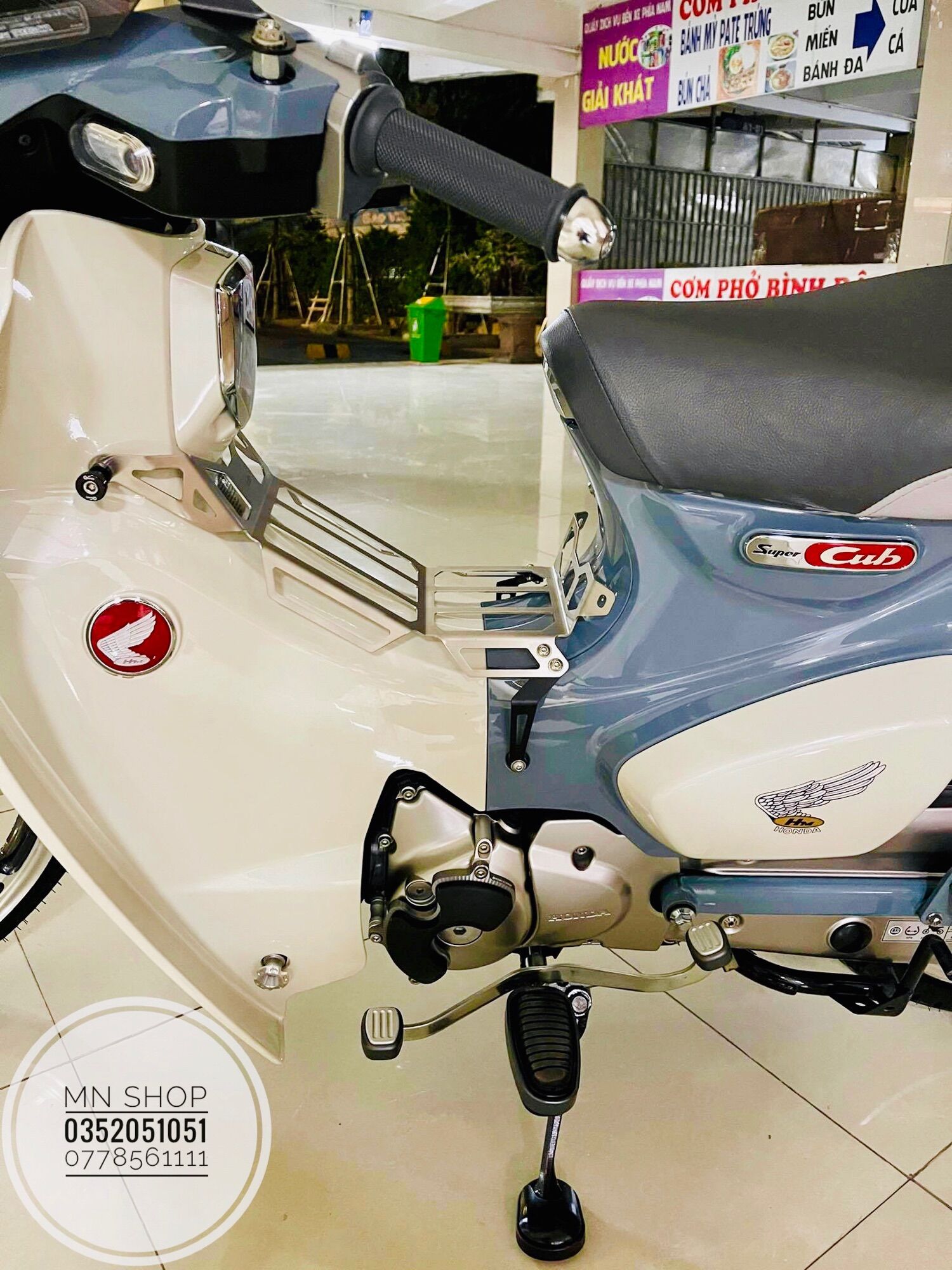 Tem Honda Super Cub cánh chim