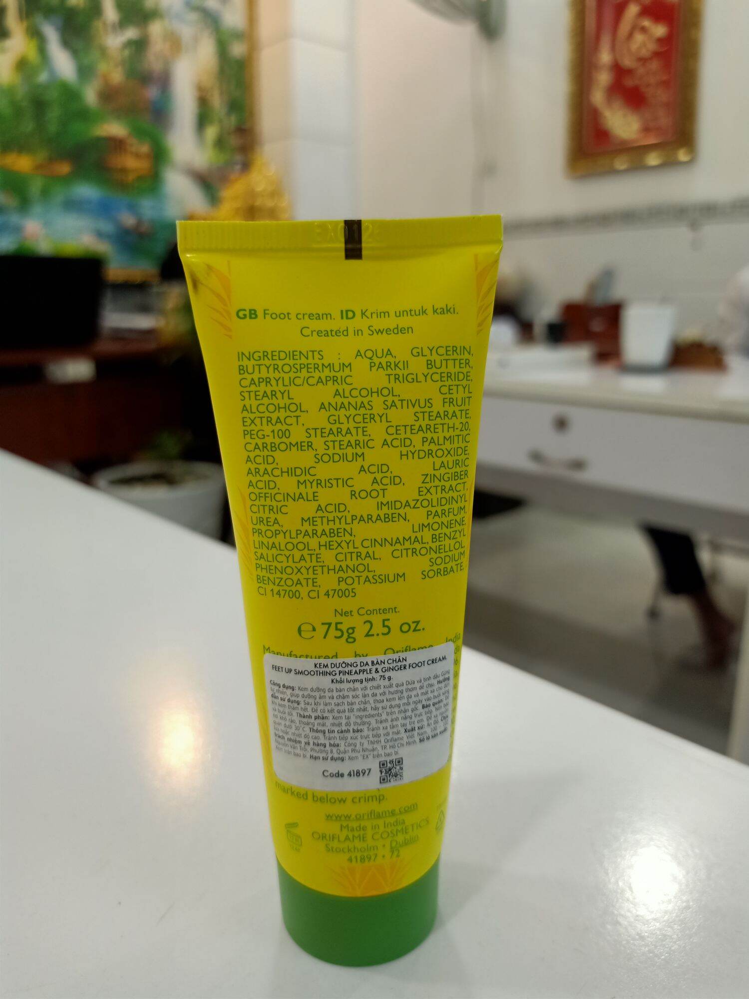 kem dưỡng da chân, trị nứt gót chân Oriflame.