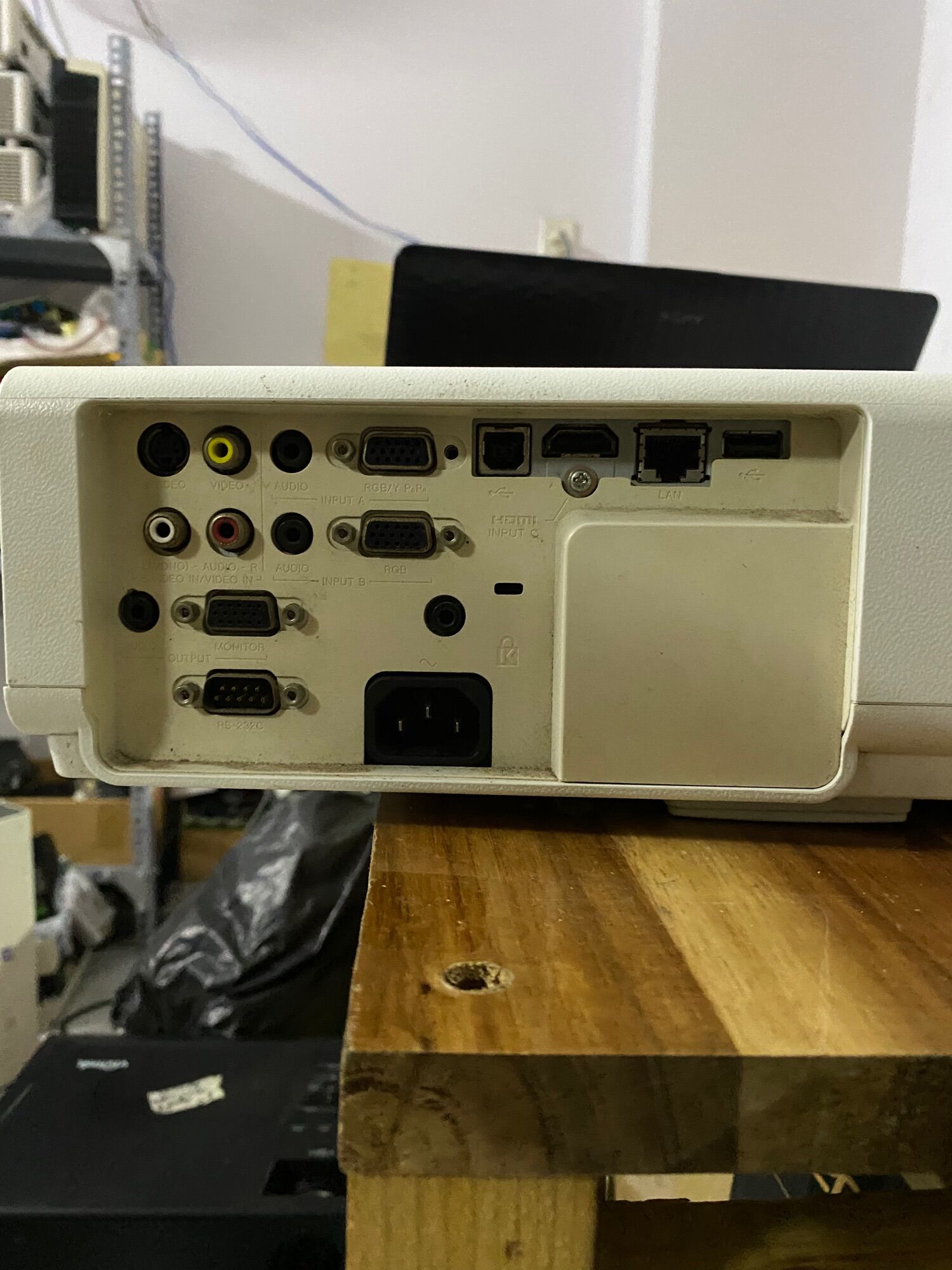 Máy chiếu 2nd chính hãng Sony VPL-EX235