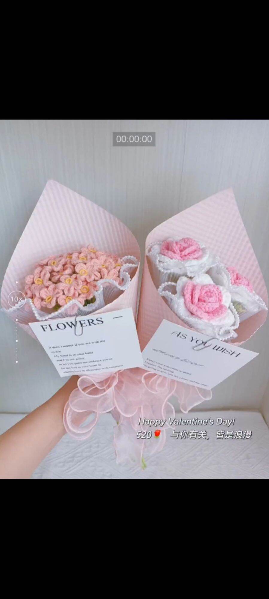 ( tặng kèm thiệp và túi )bó hoa hồng len 3 bông, làm quà tặng 8/3, 14/2, 20/10, quà tặng tốt nghiệpđã gói sẵn