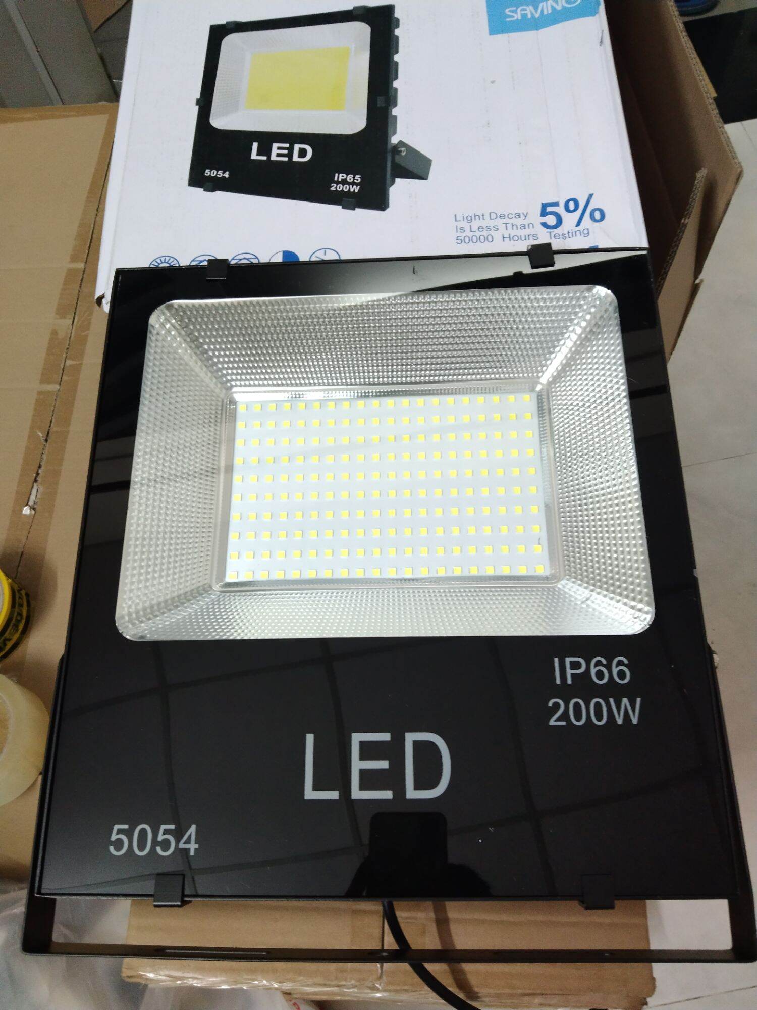 Đèn pha led SMD  IP66 5054 50W/100W/150W200W (6500K sáng trắng/vàng ) bảo hành 12 tháng