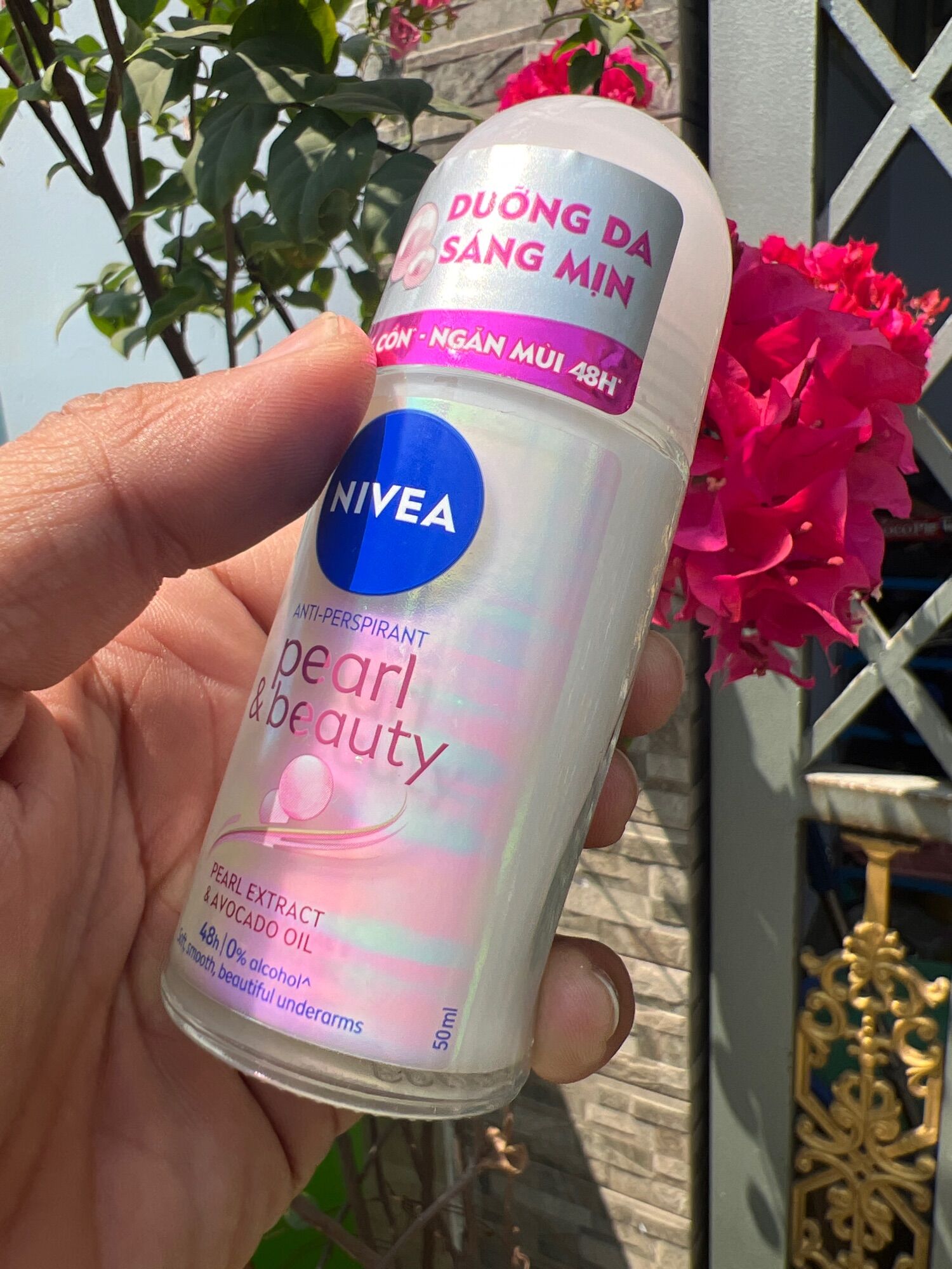 lăn khử mùi Nivea ngọc trai 50ml