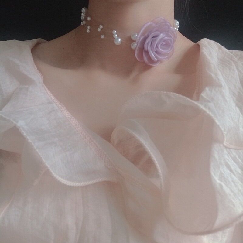 Vòng cổ choker hoa voan dây ngọc