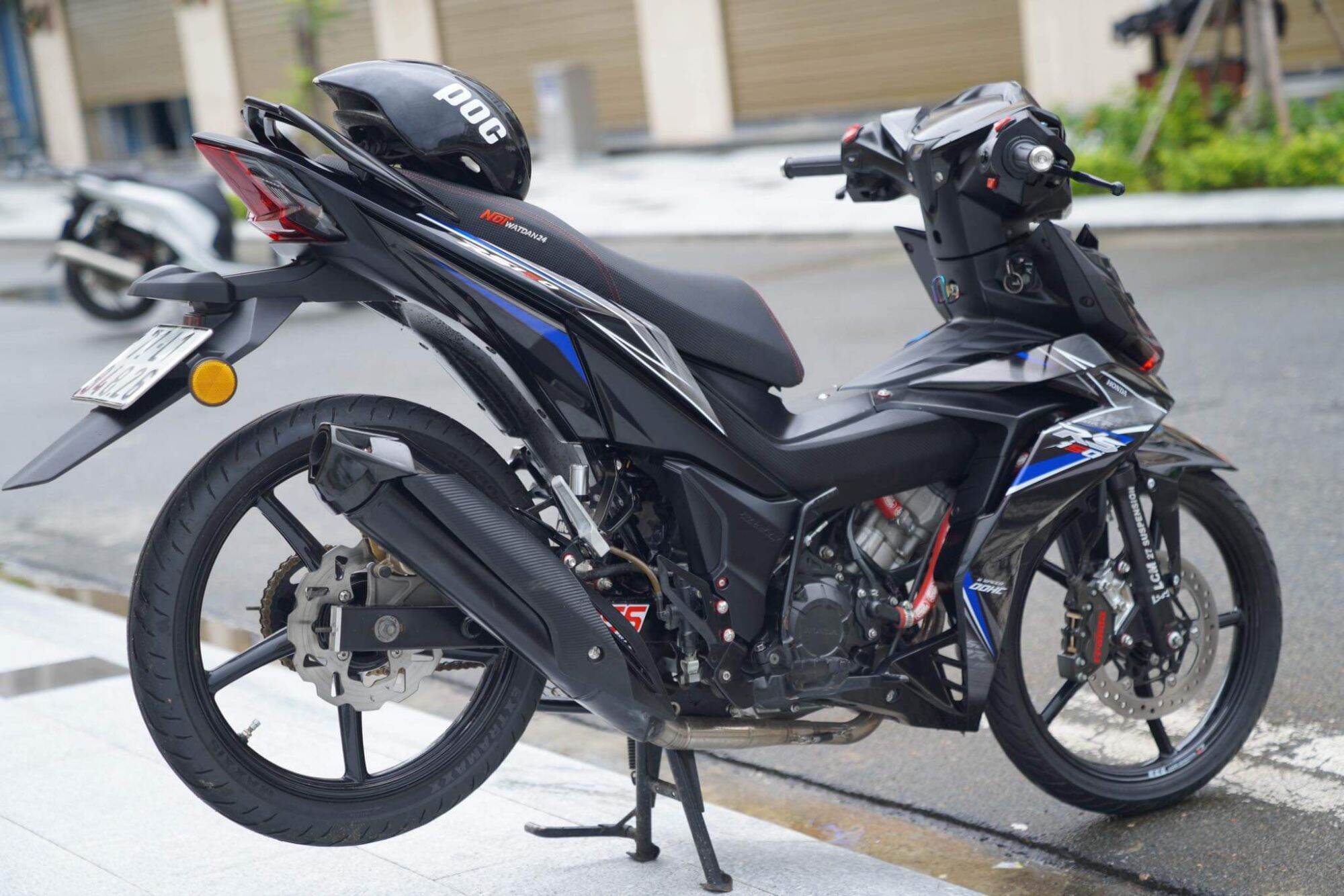 Tem rời winner v1 đen xanh rs