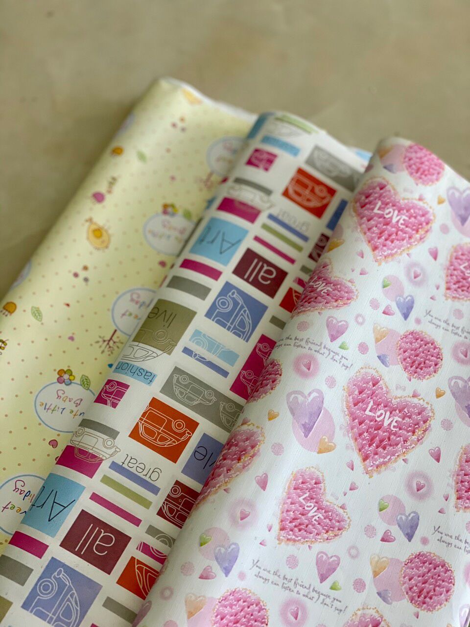 Giấy gói quà hoa văn sét 10 tờ kích thước 50x75cm