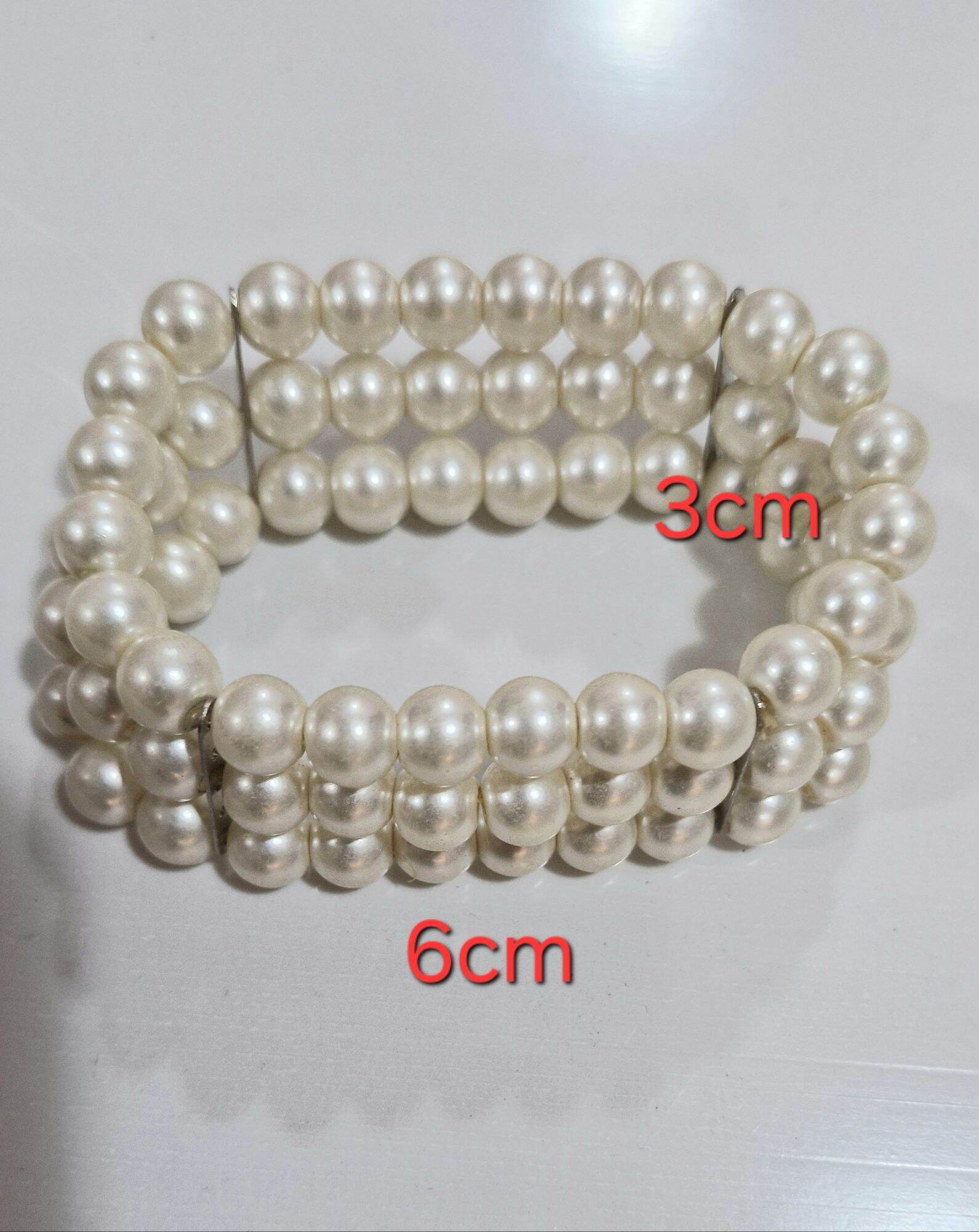Vòng đeo tay chuỗi hạt trắng 3 lớp