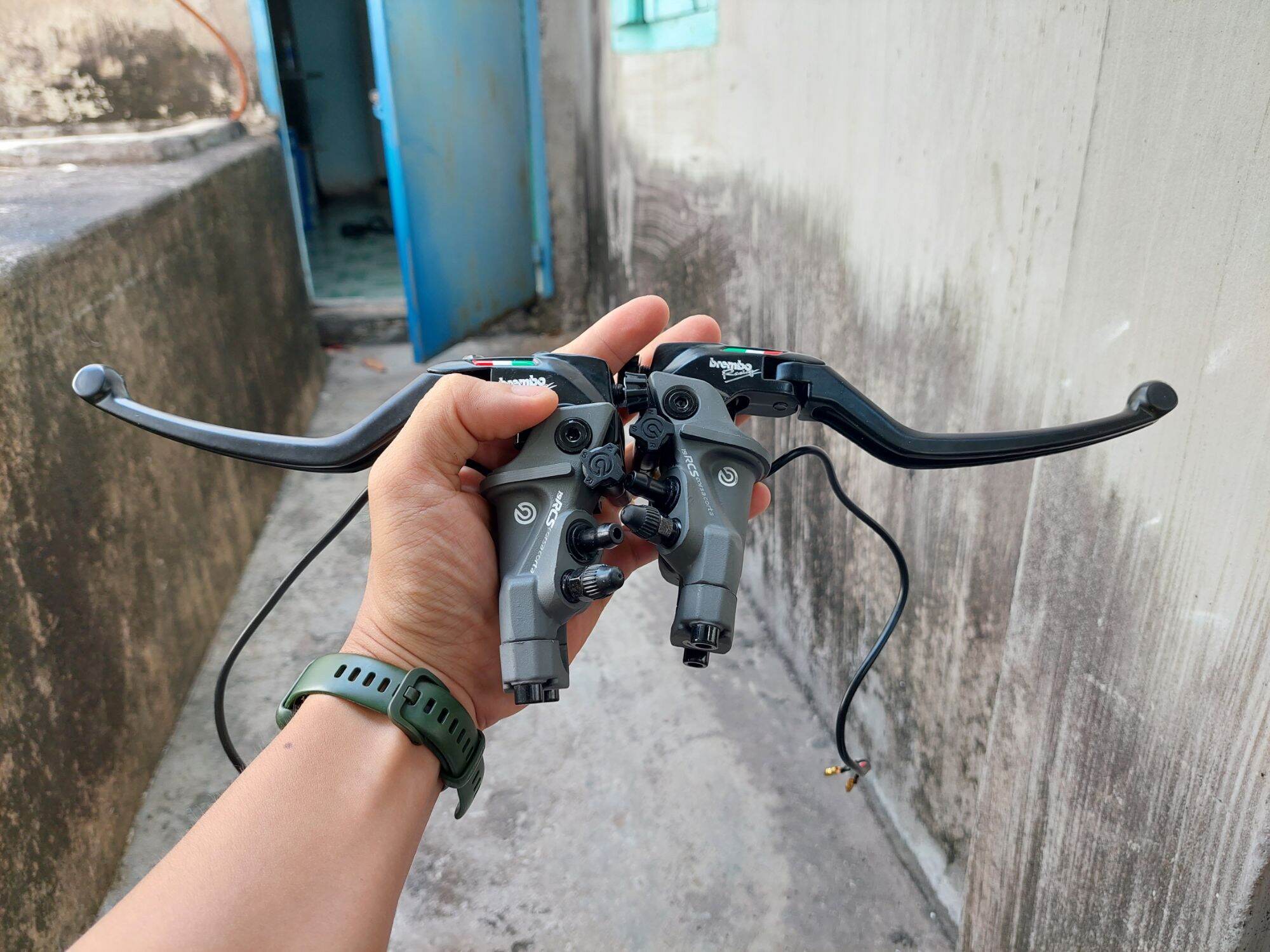 Tay thắng bình dầu rời Brembo (1 cặp)