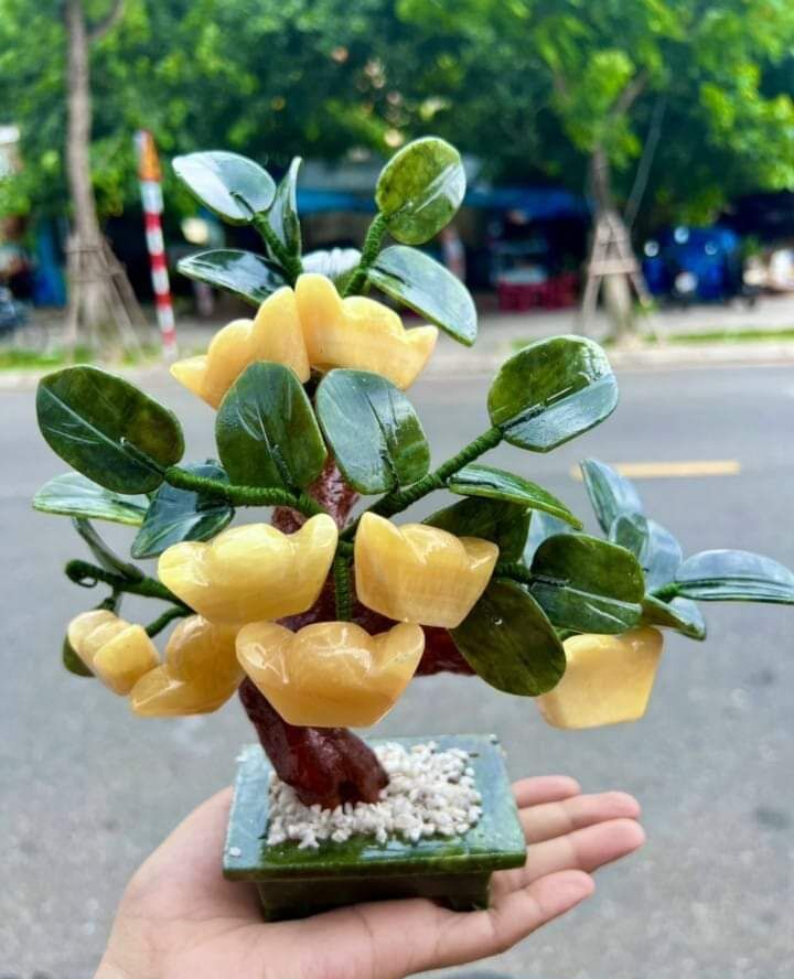 CÂY ĐÁ MAI MẮN THỎI VÀNG THẦN TÀI 25CM