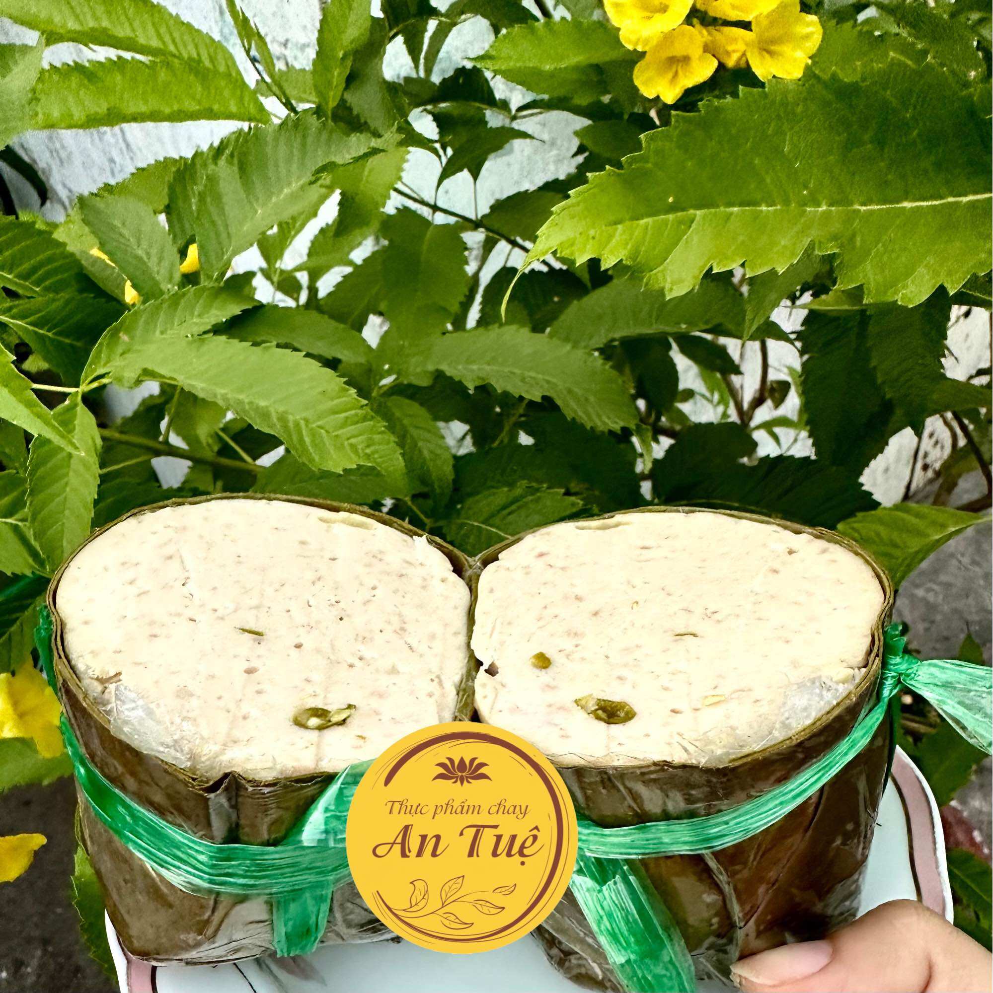 Chả lụa ớt xiêm chay thuận ý 500g