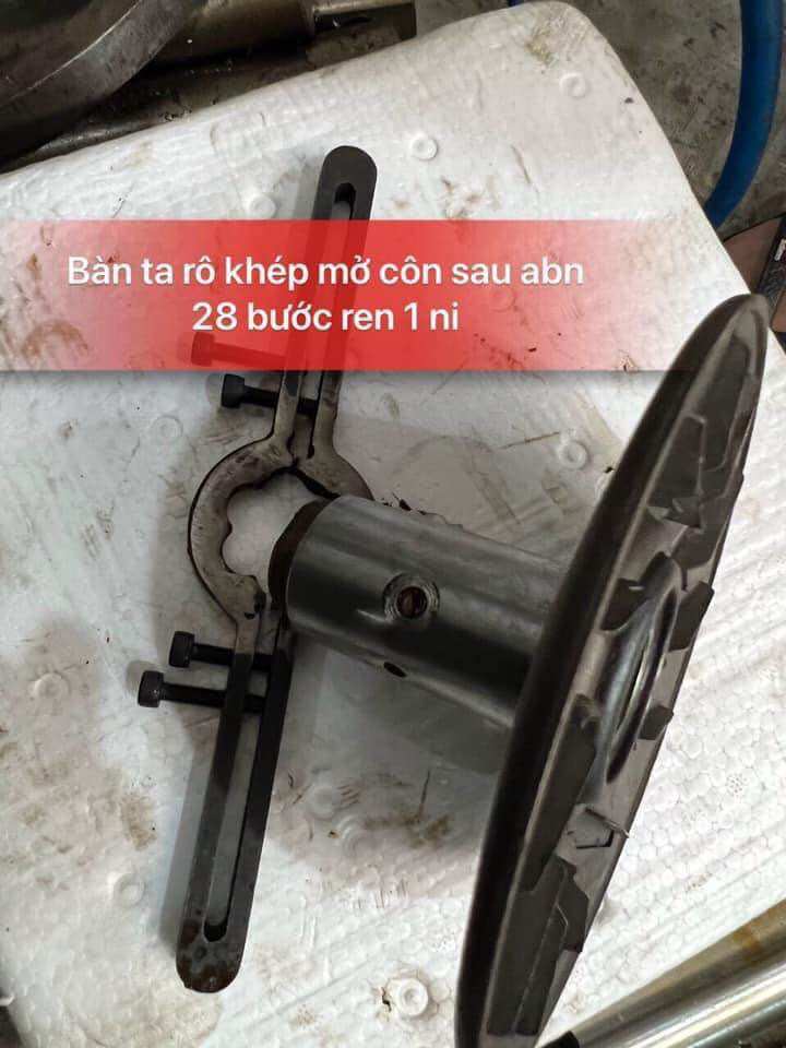 Bàn taro khép mở ốc côn sau xe ga
