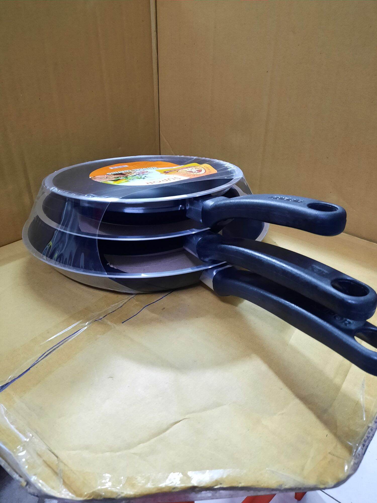 Bộ chảo chống dính 3 cái supor tank f28a-t1
20cm 23cm 28cm