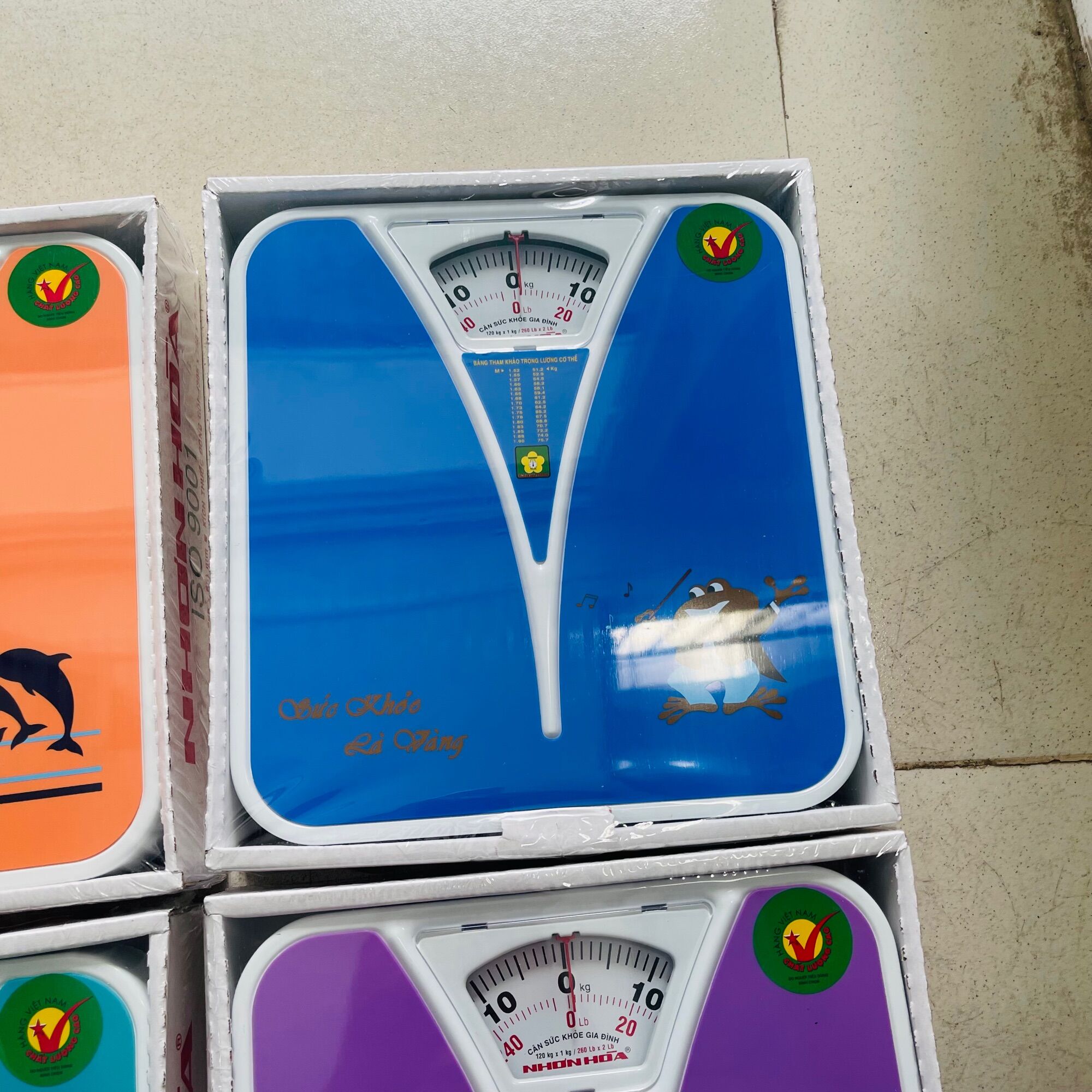 Human health scale 120kg (color random)