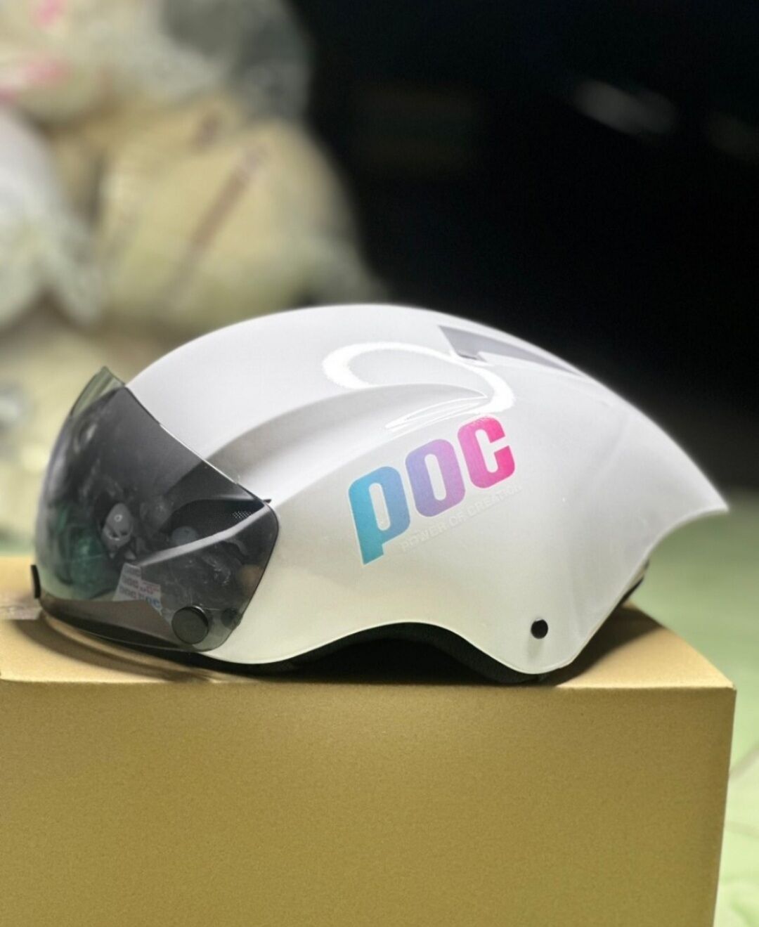 Nón POC trẻ em từ 10 đến 16 tuổi ( Nón trơn độ tem Poc ) kính bấm xịn