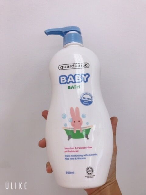 Sữa tắm em bé chứa sữa 800ml Malaysia