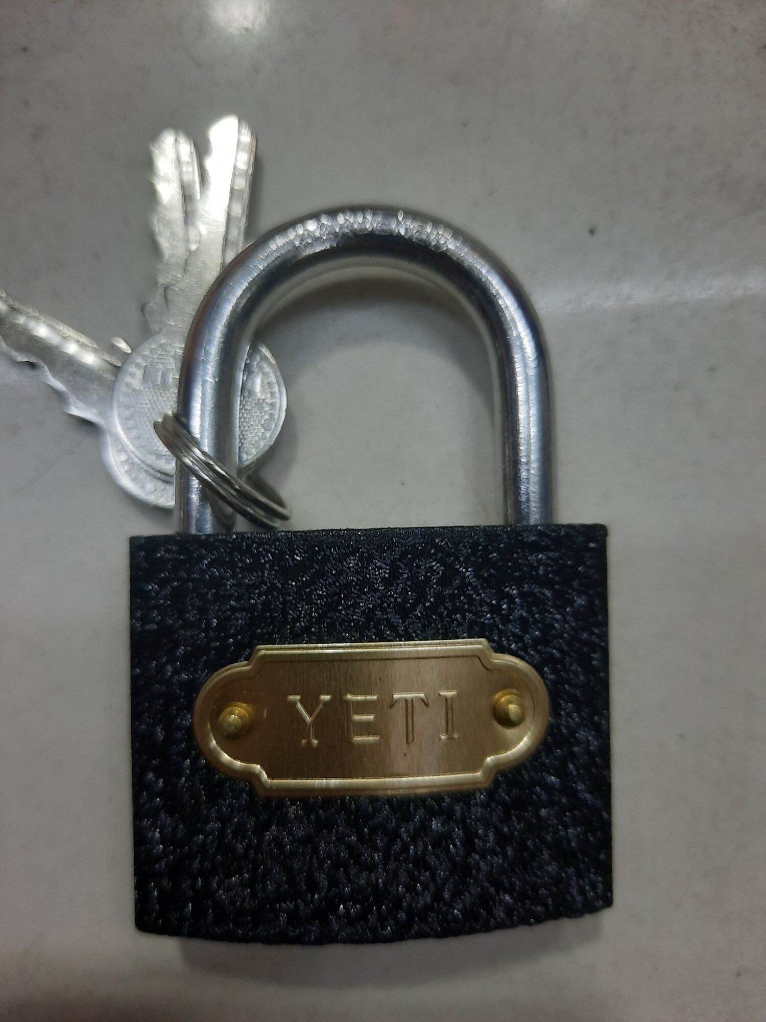 Ổ khóa Yeti đen 4p, 5p, 6p