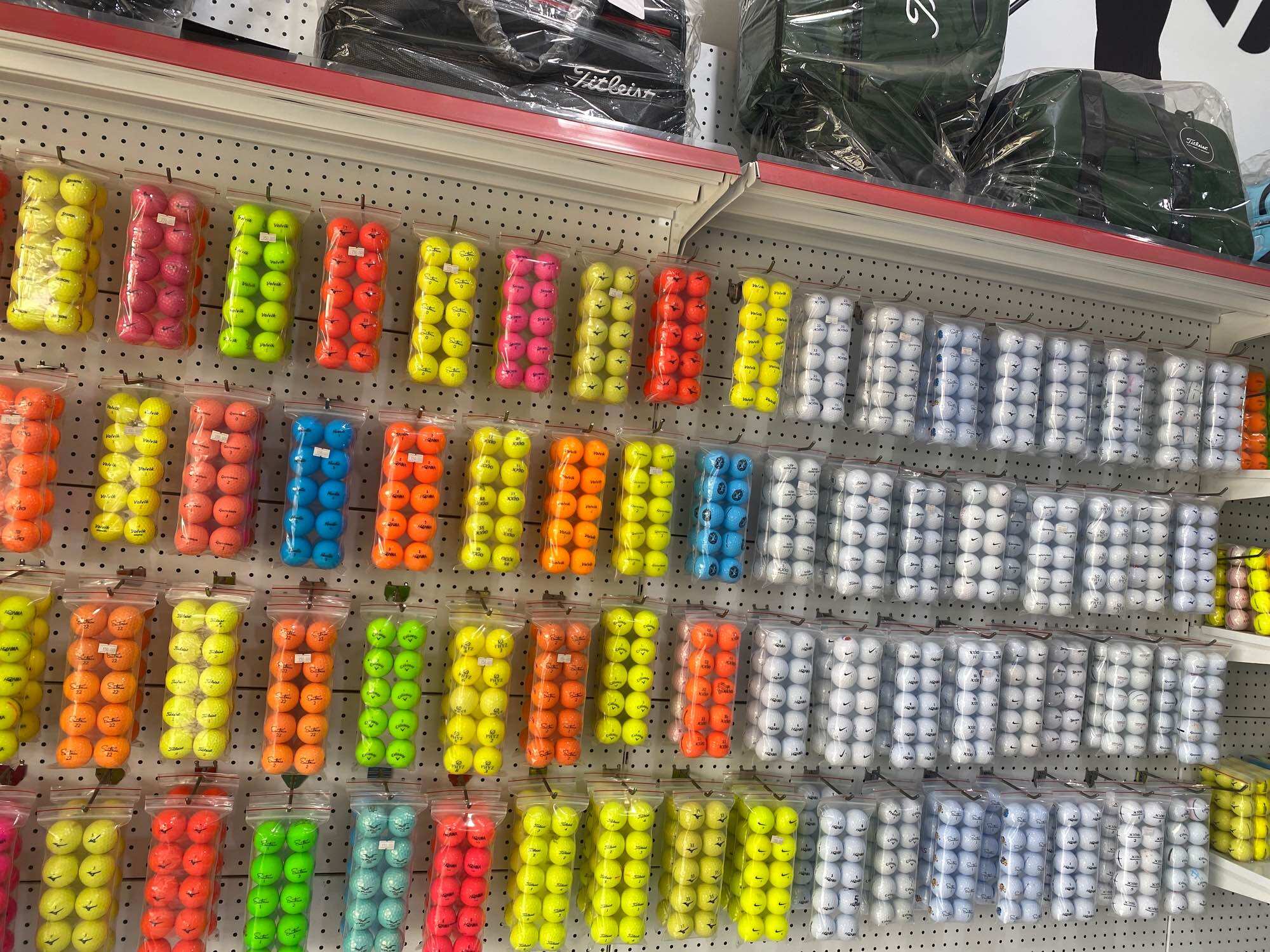 Bóng Golf Volvik màu vàng độ mới 95-99% (combo 10 quả)
