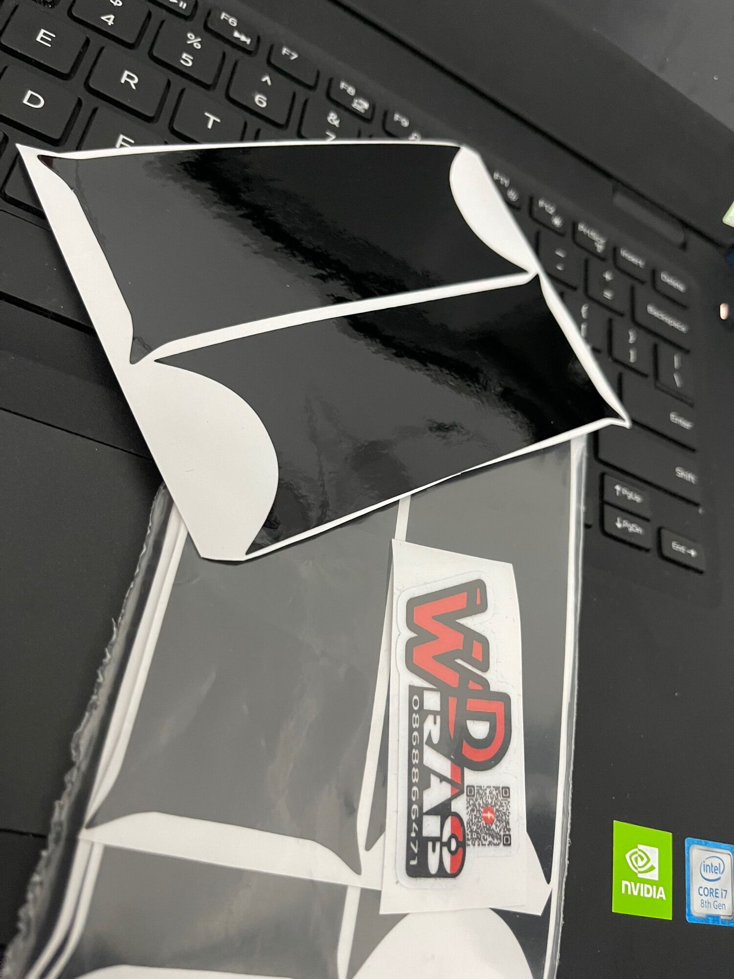 Decal dán mâm Xpander Cross 2021